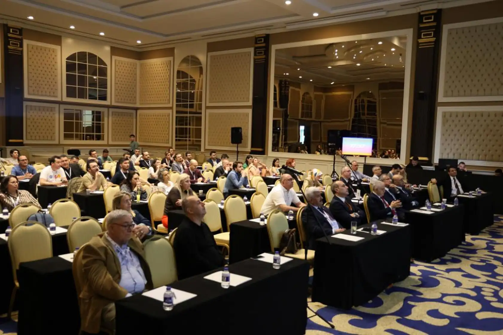 Muğla'da bir ilk: Gastroenteroloji Bağırsak Okulu'na 170 hekim akın etti!