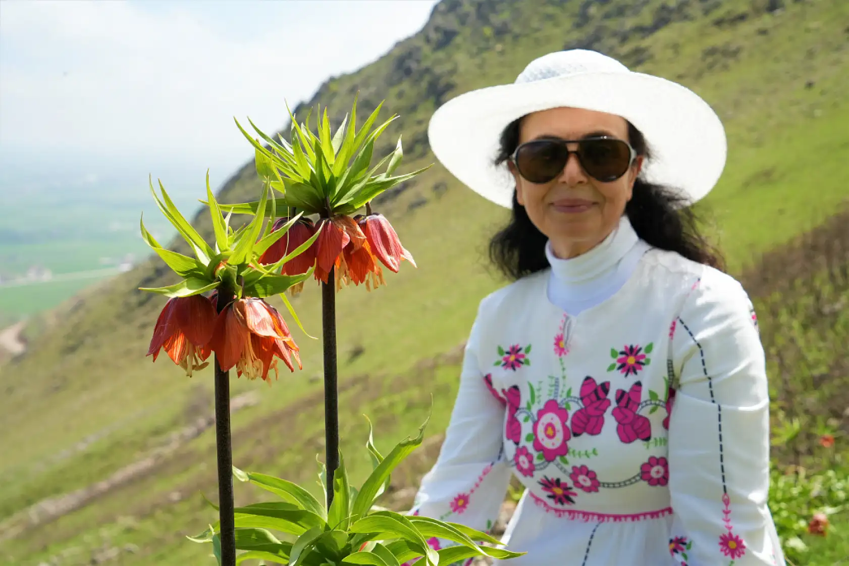 Ters laleleri görmek için 500 kilometre yol geldiler ama dokunamadılar