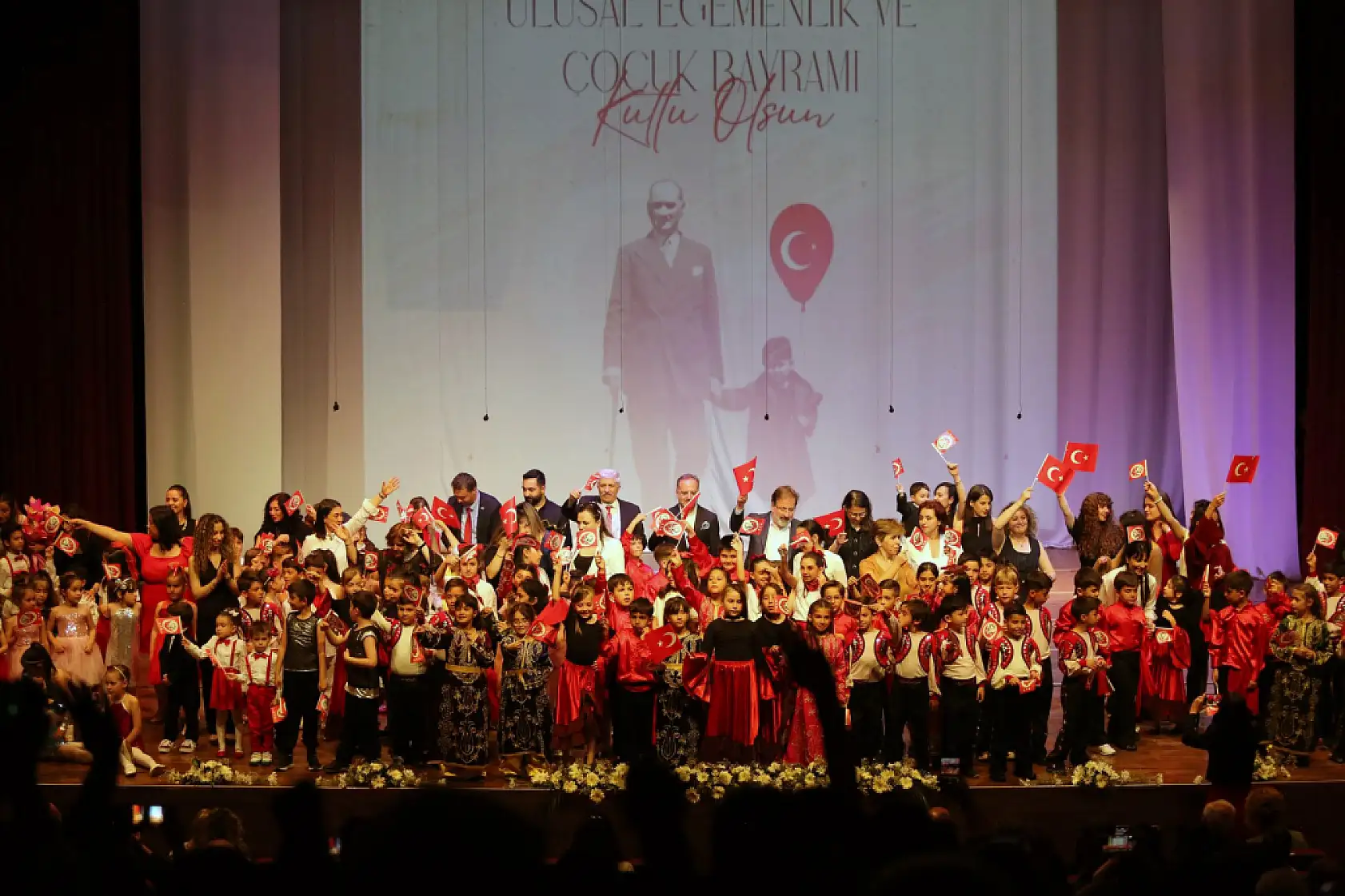 MTK Koleji'nin 23 Nisan kutlamaları devam ediyor