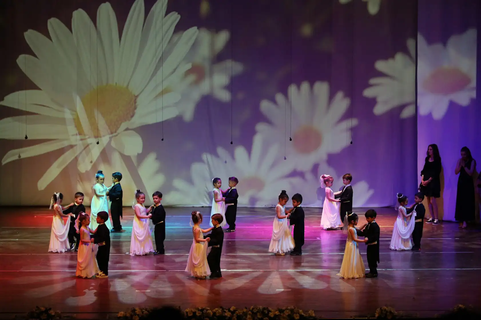 MTK Koleji'nin 23 Nisan kutlamaları devam ediyor