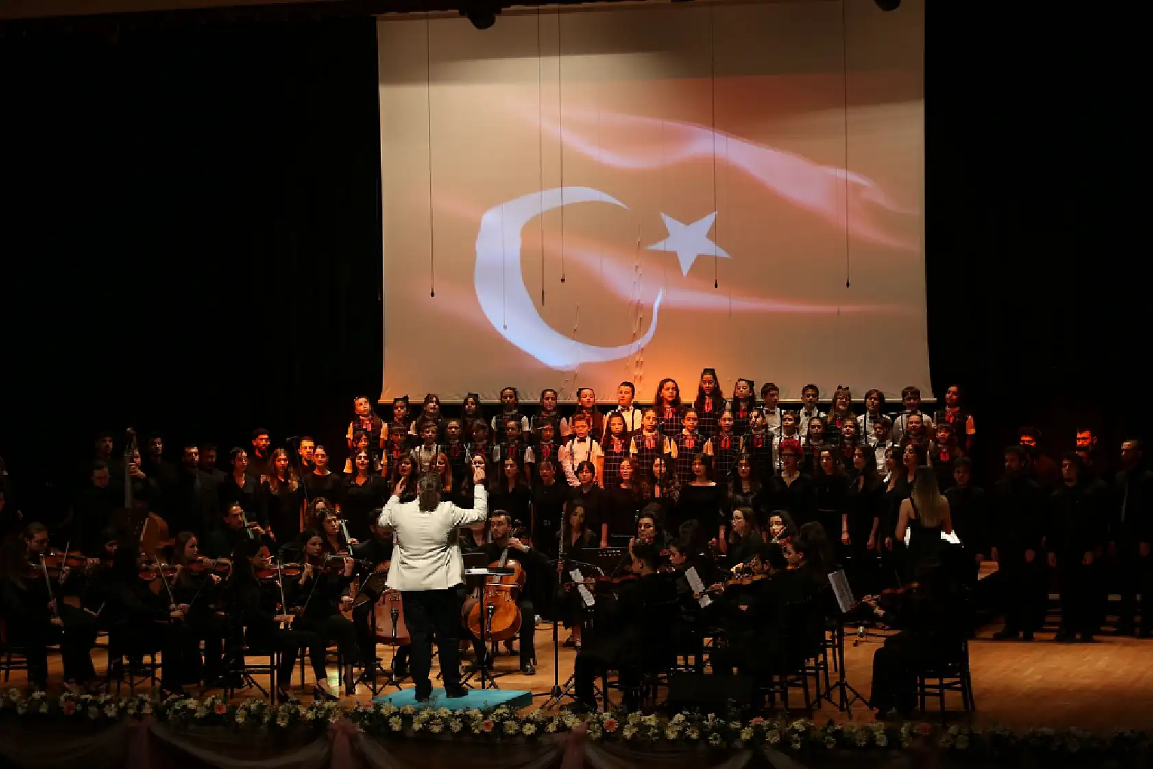 MTK Koleji ve Muğla Sıtkı Koçman Üniversitesi'nden muhteşem konser