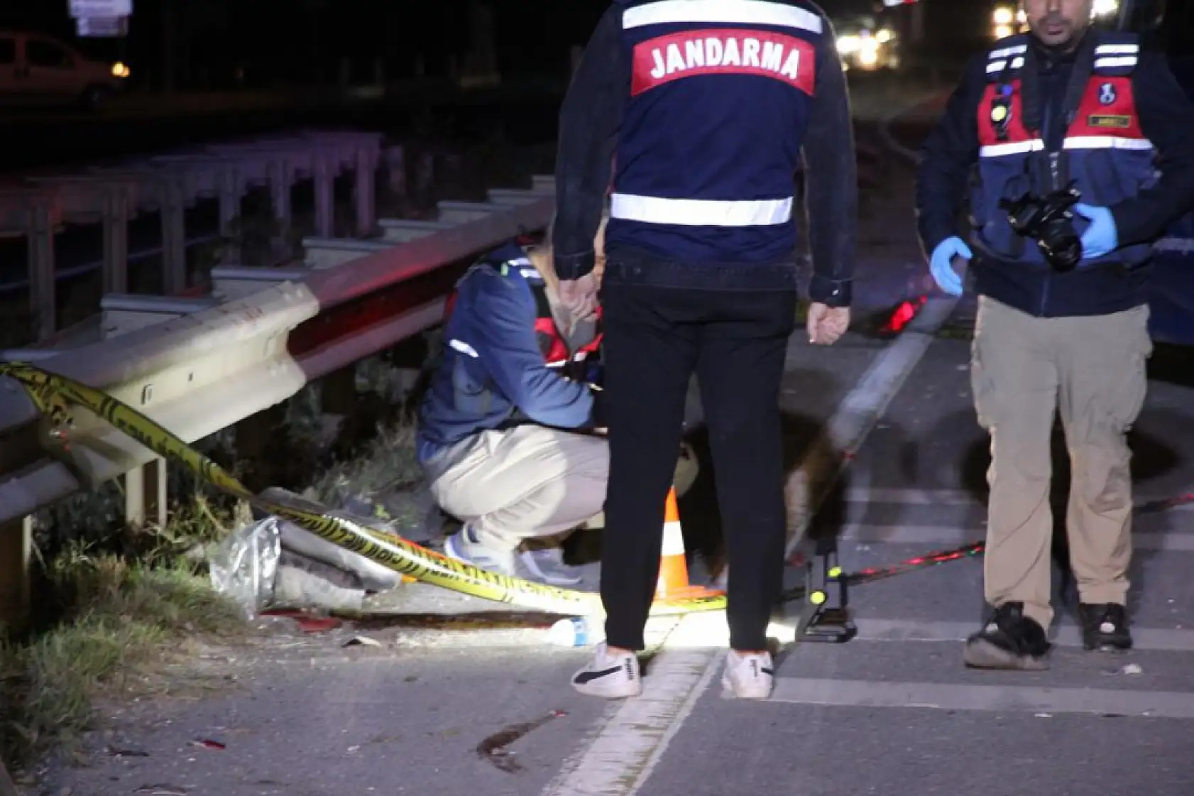 Genç sürücü feci kazada hayatını kaybetti, annenin feryadı yürek dağladı!