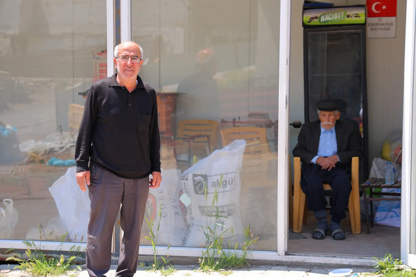 Cumhuriyet'le yaşıt Cemal dede, eski hatıralarını dün gibi anlatıyor