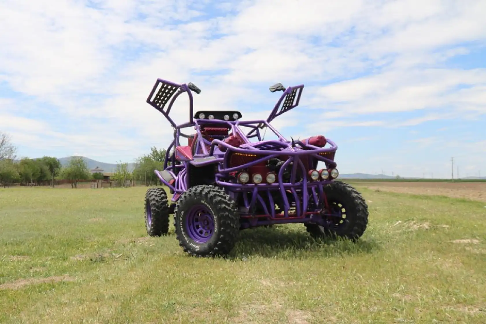 Filmden etkilendi 13 ayda 900 bin TL'ye elleriyle arazi aracını yaptı