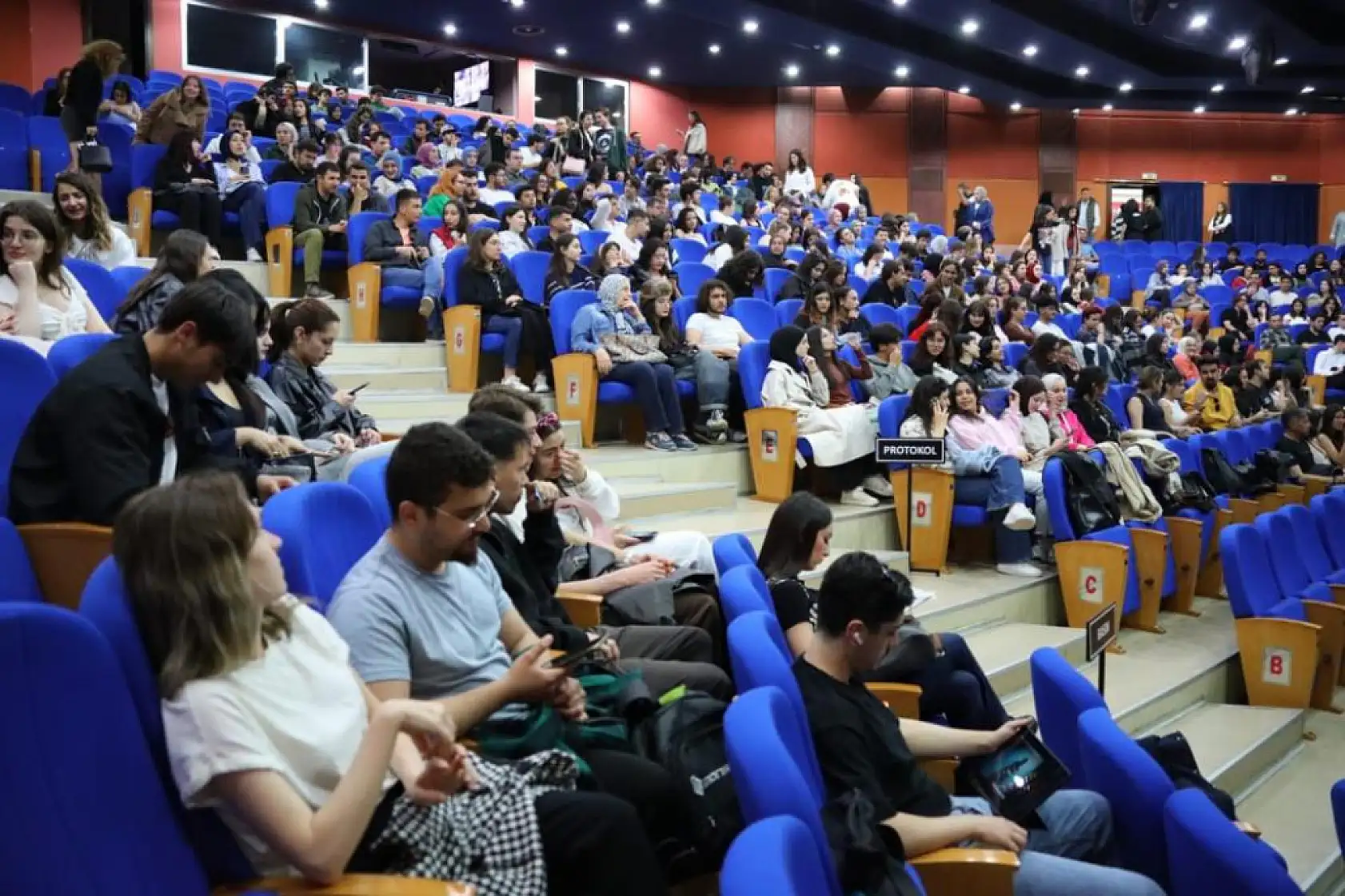 Menteşe Belediye Tiyatrosu'ndan uluslararası festivalde İngilizce oyun