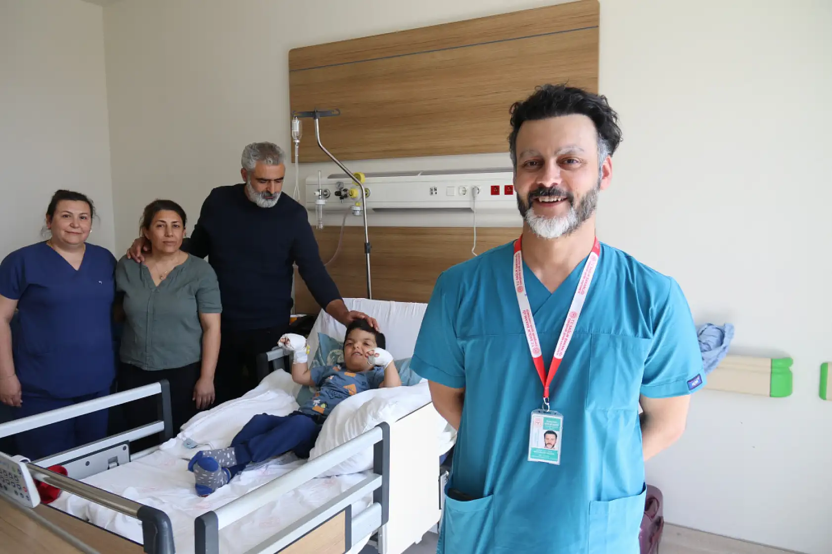 Doktorların ismini yeni duyduğu rahatsızlık Eskişehir'de tedavi edildi, 10 parmağı açıldı