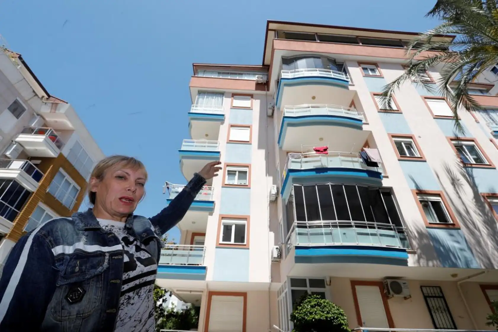 Evi kiracısı tarafından işgal edilen rus kadın 4 yıldır depoda yaşıyor