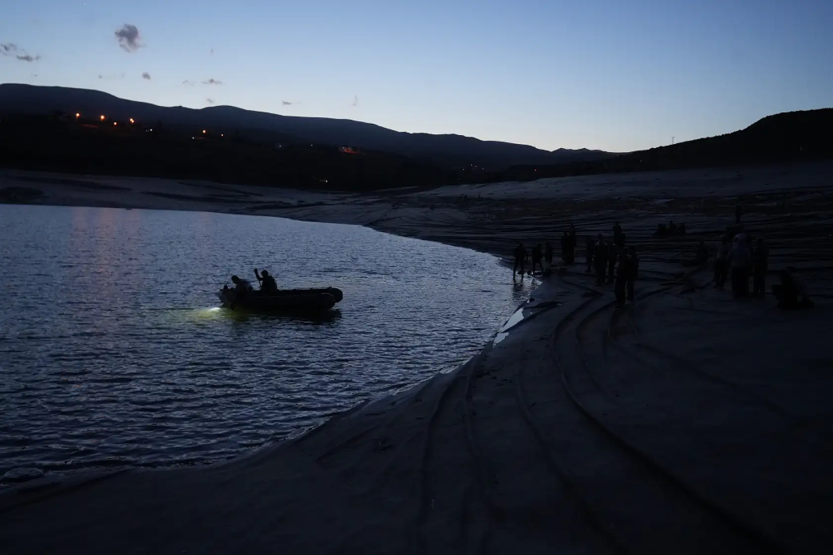 Baraja düşen 13 yaşındaki çocuğun cansız bedenine ulaşıldı