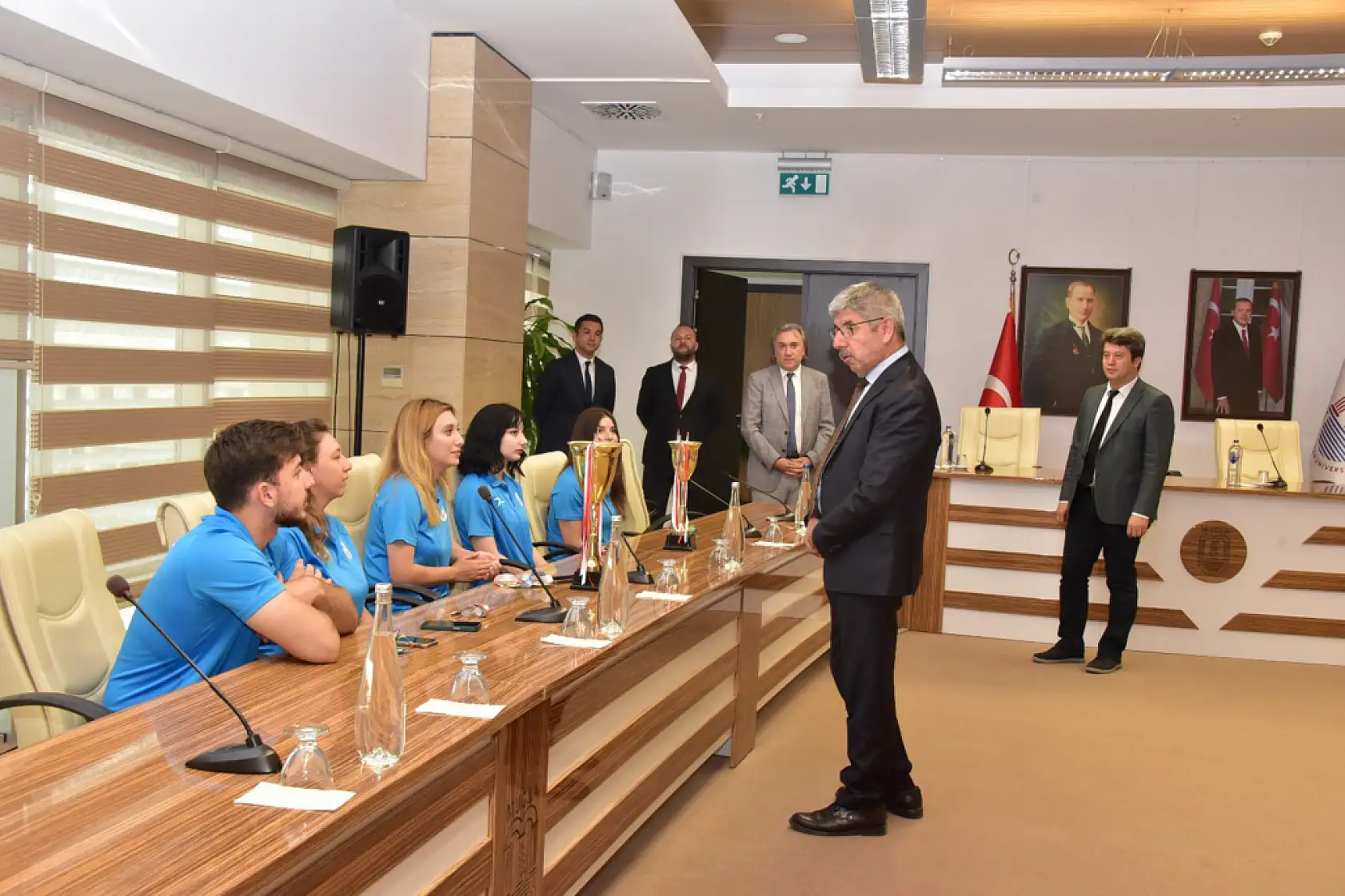 Rektör Kaçar, şampiyon sporcuları ağırladı