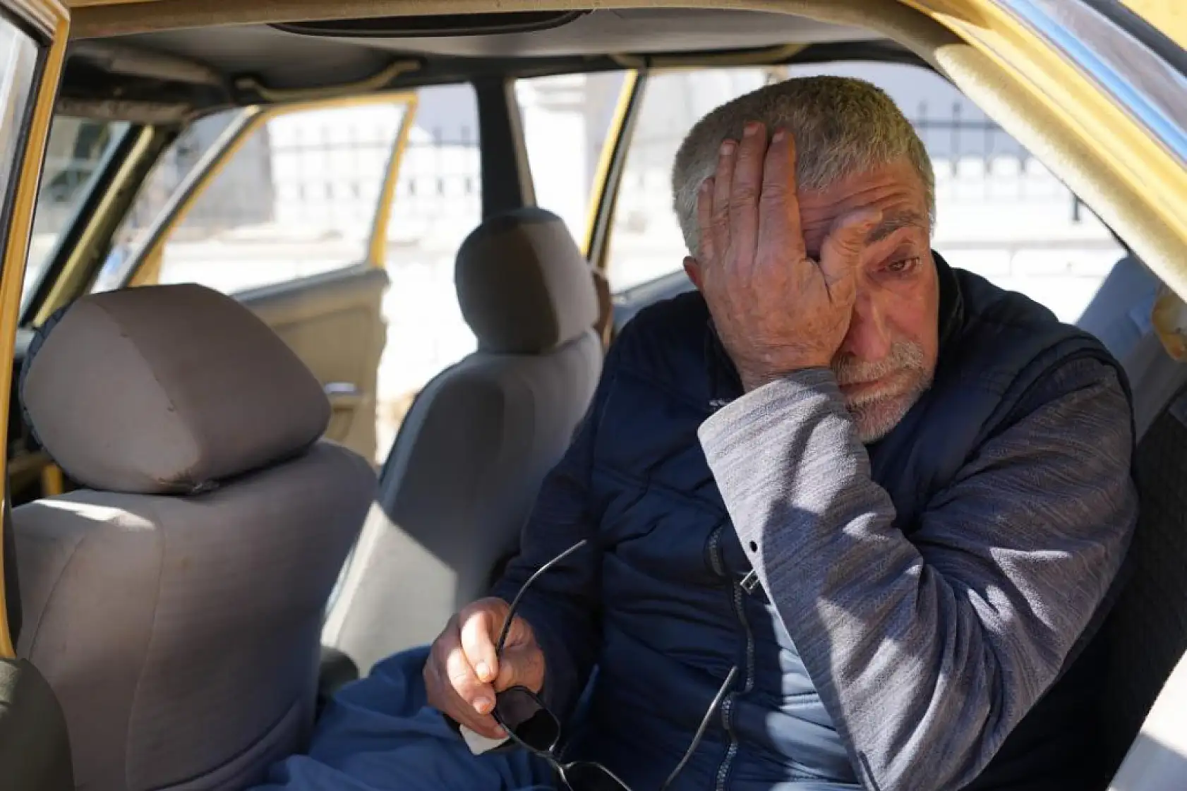 Hakkında uzaklaştırma kararı bulunan adam, barışma çağrısıyla gittiği evde eşi tarafından defalarca bıçaklandı