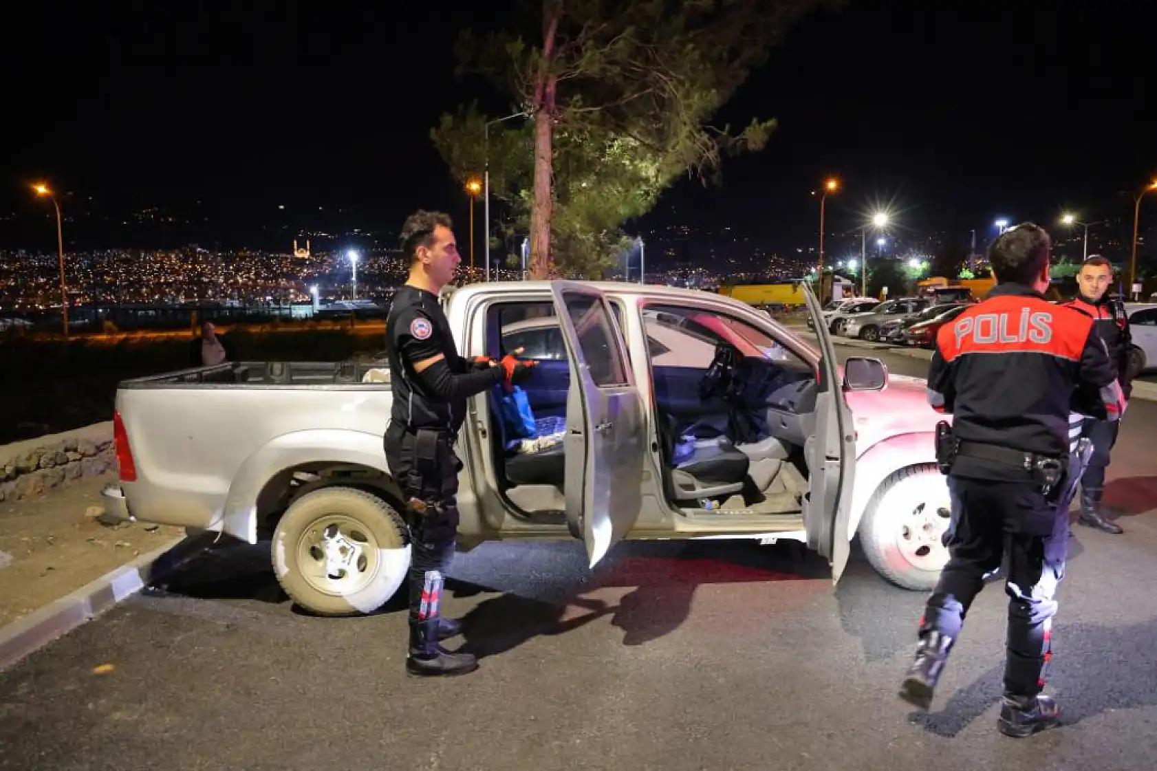 Başkasına ateş etti, 16 yaşındaki kardeşini öldürdü