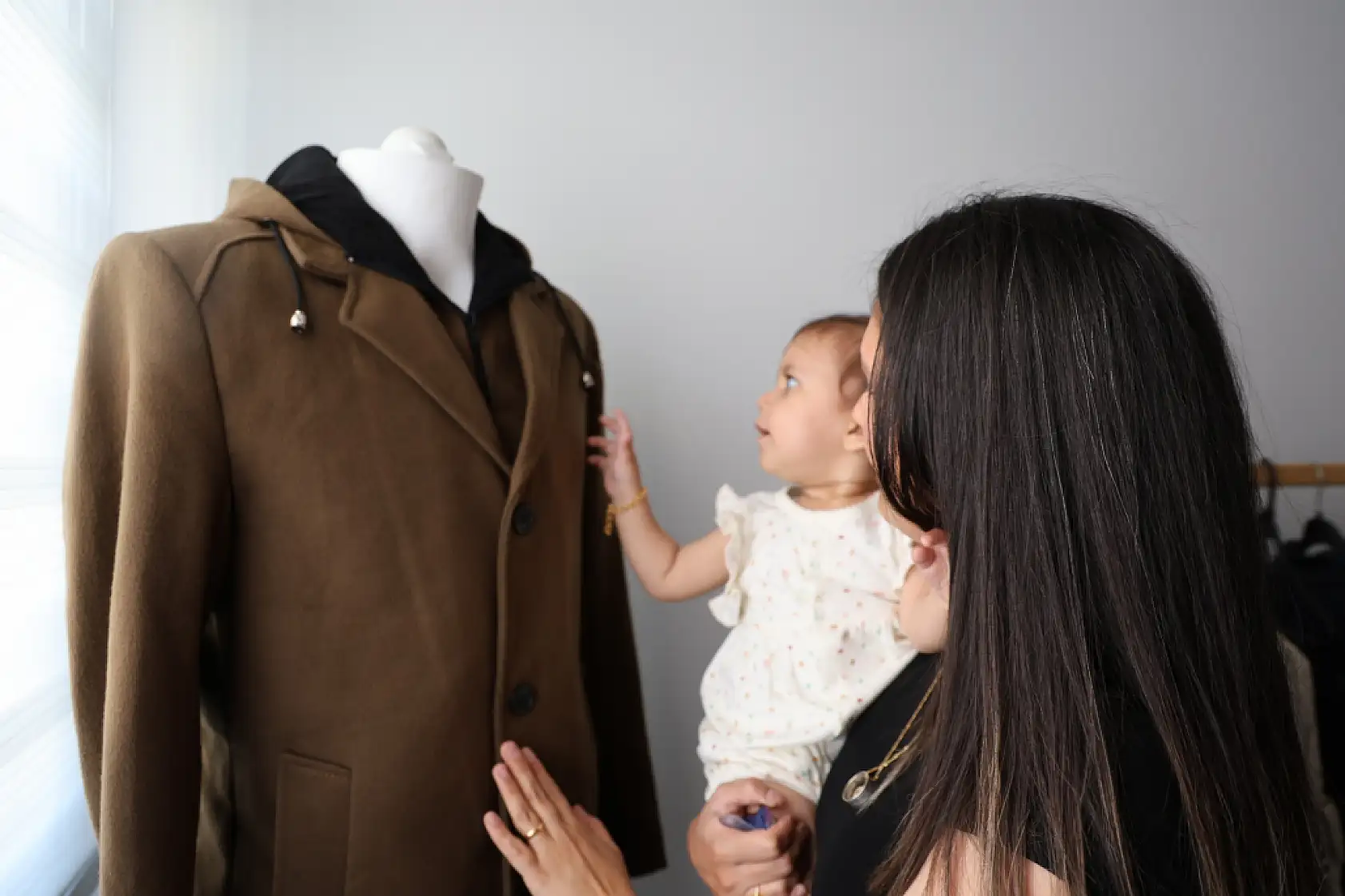 Duygulandıran hikaye: Şehit eşiyle yaptıklarını şimdi 13 aylık kızıyla yapıyor