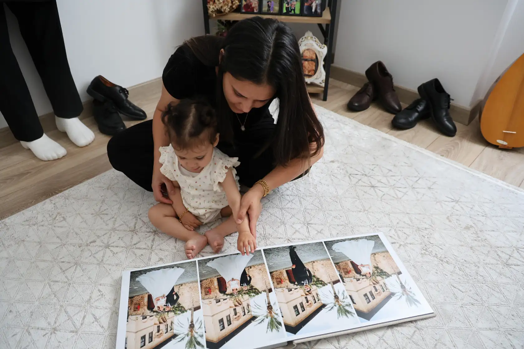 Duygulandıran hikaye: Şehit eşiyle yaptıklarını şimdi 13 aylık kızıyla yapıyor