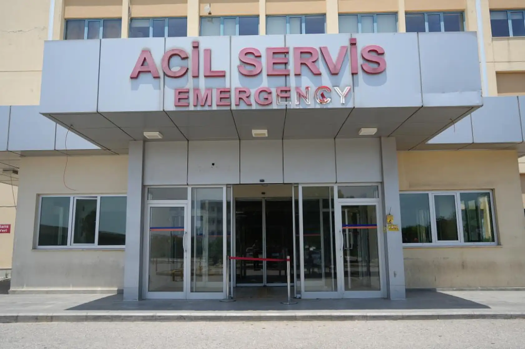 Görevli hemşire hastanenin acil servisindeki yangında verilen mücadeleyi anlattı