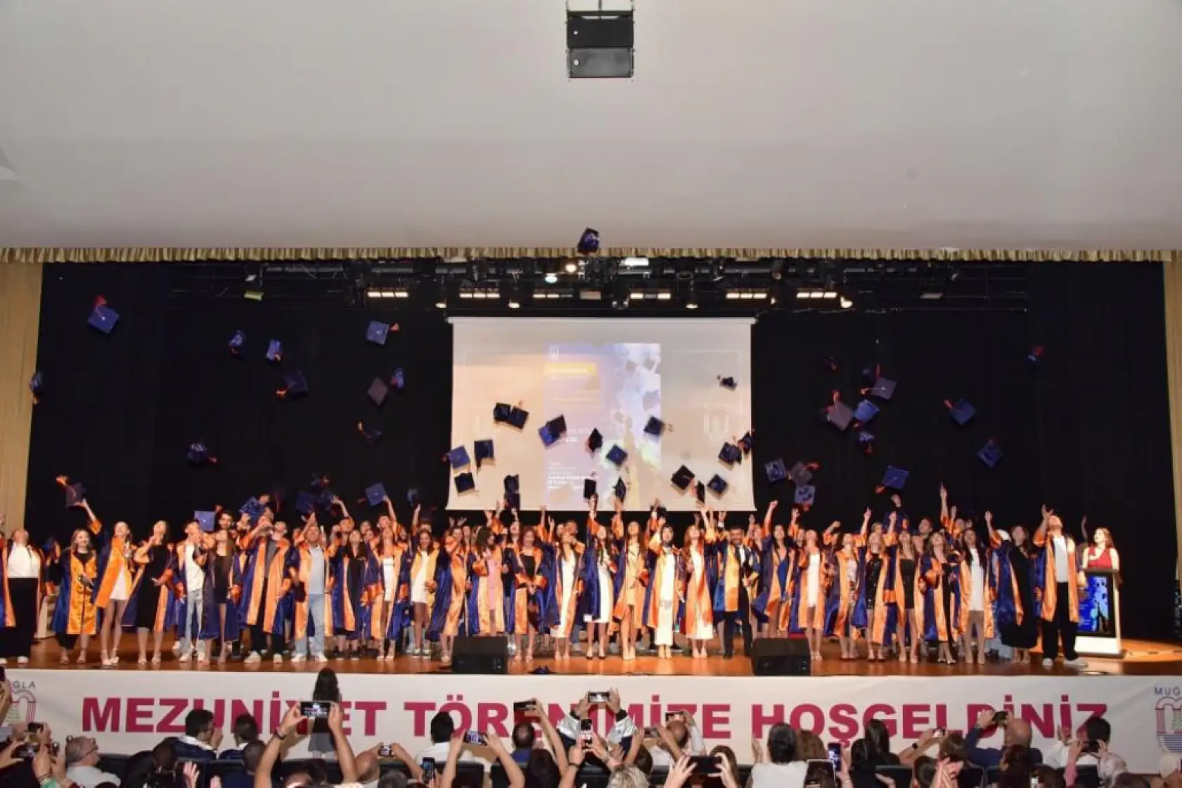 MSKÜ'de öğrenciler meslek hayatına uğurlandı