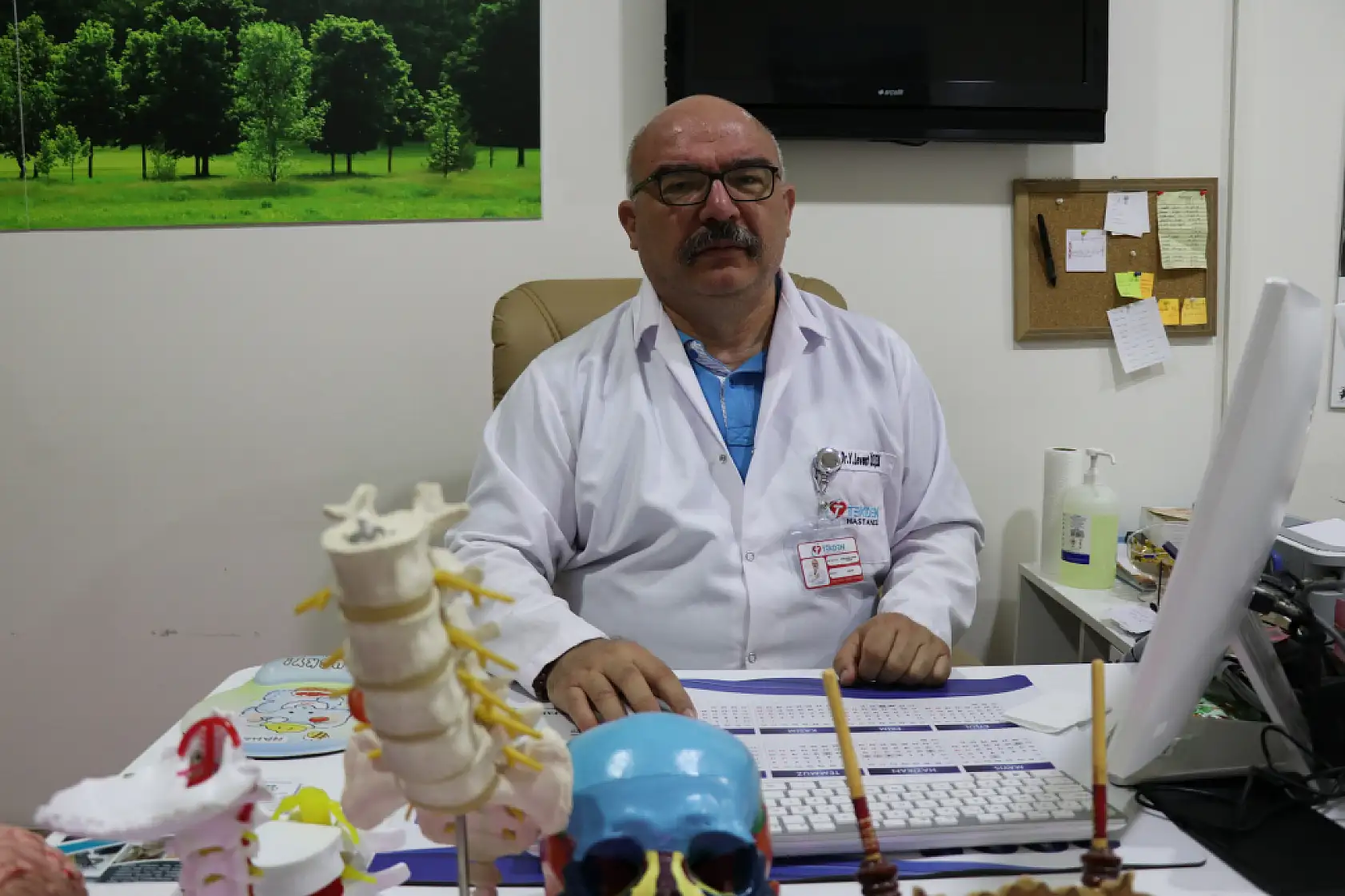 Dijital bağımlılık ilkokul çocuklarında dahi boyun fıtığı oluşturuyor