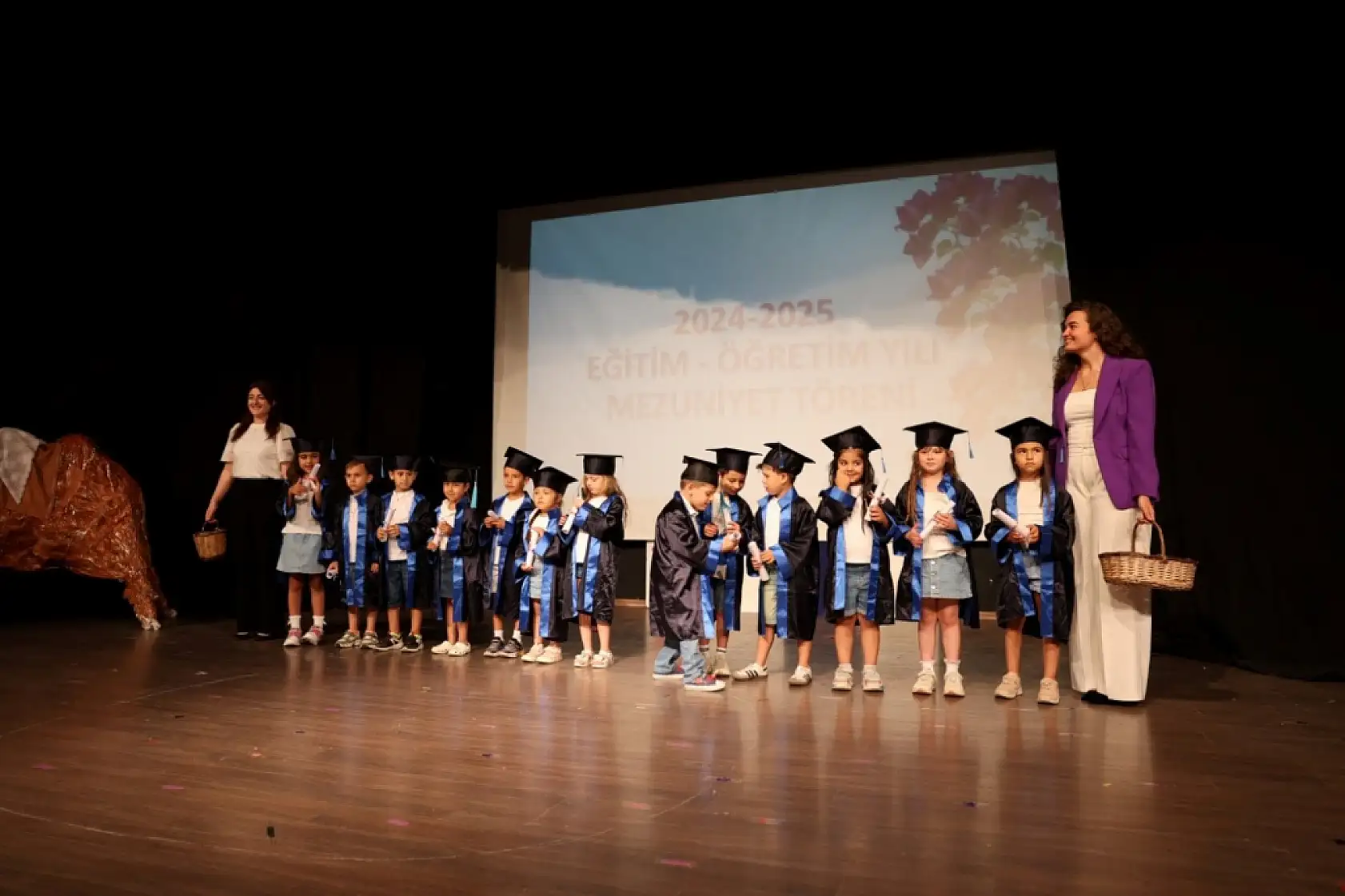 Bodrum Belediyesi anaokullarının mezuniyet töreni yapıldı