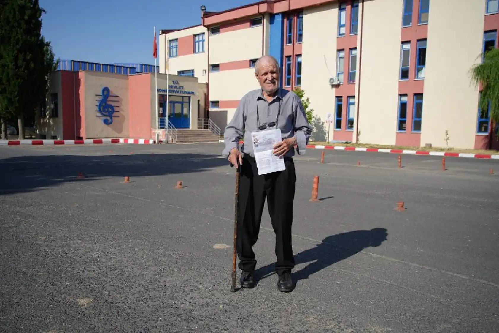 YKS'nin en yaşlı adayı 81 yaşındaki 'Bilge Dede' 8. kez sınav heyecanı yaşadı