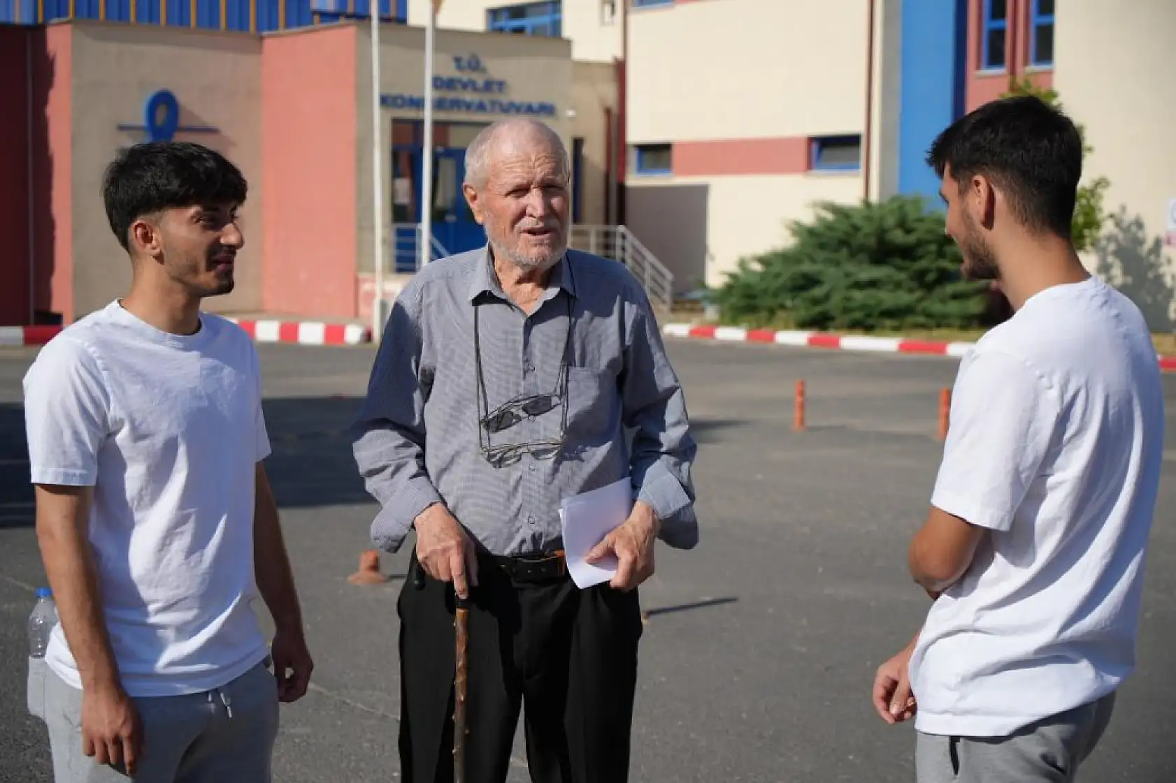 YKS'nin en yaşlı adayı 81 yaşındaki 'Bilge Dede' 8. kez sınav heyecanı yaşadı