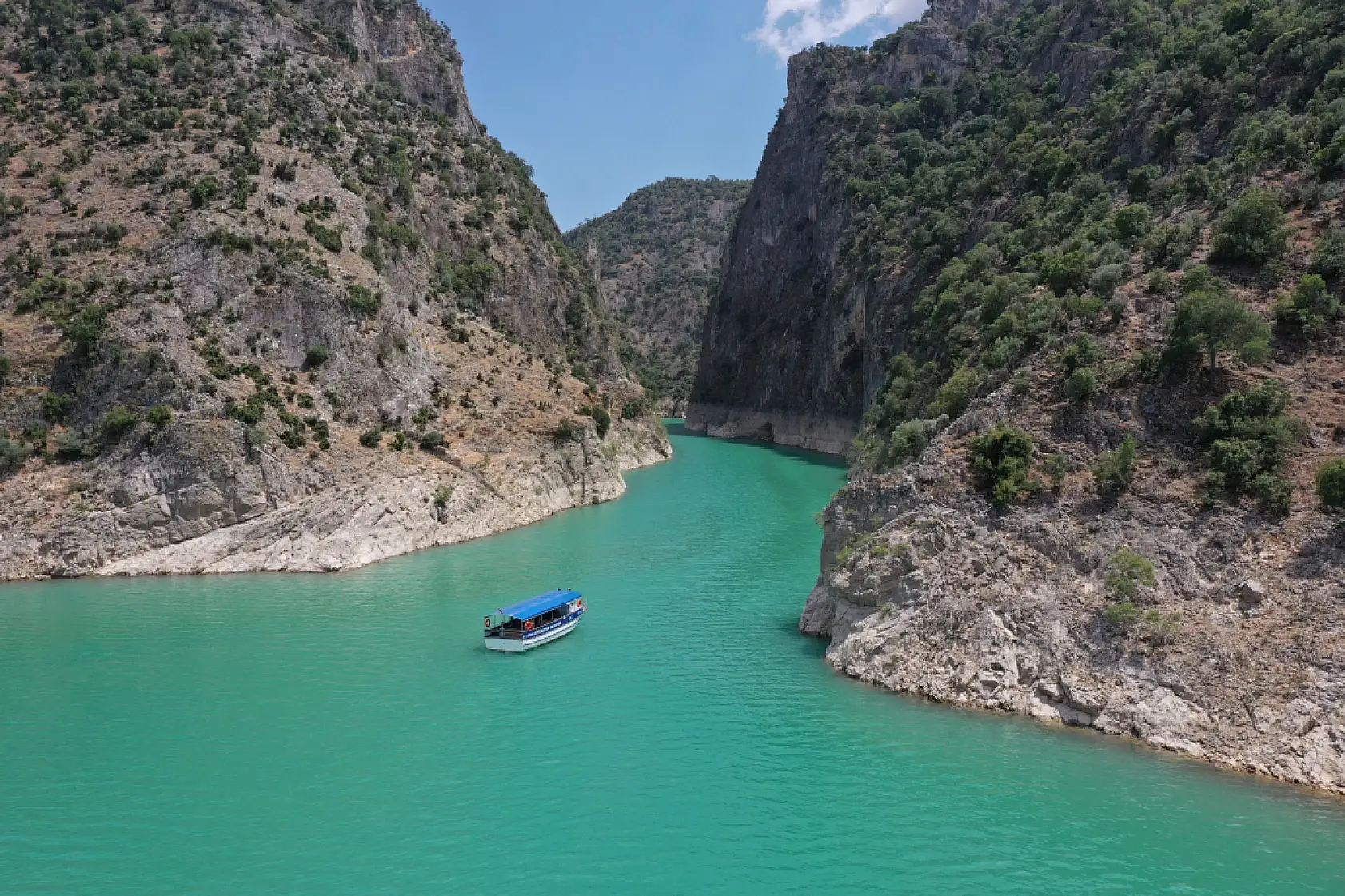 Muğla'ya Komşu Cennet Arapapıştı Kanyonu Ziyaretçi Akınına Uğruyor