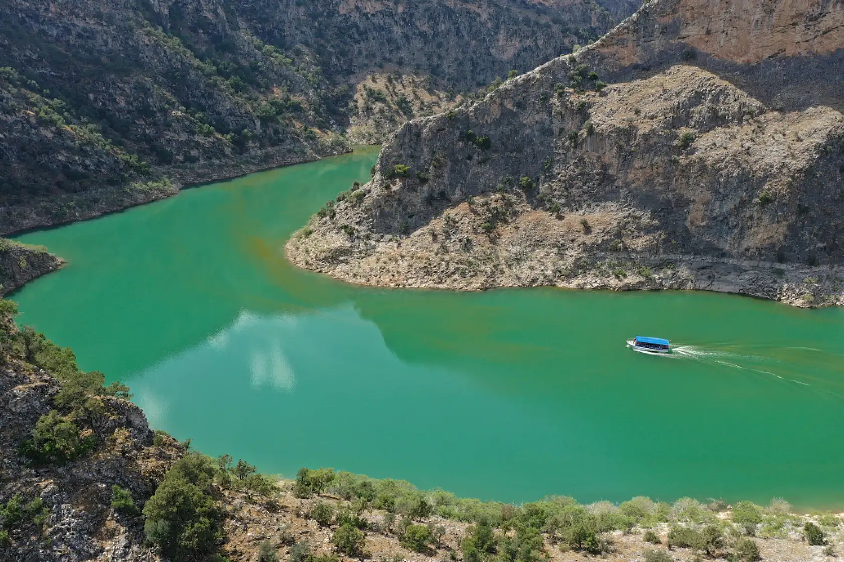 Muğla'ya Komşu Cennet Arapapıştı Kanyonu Ziyaretçi Akınına Uğruyor
