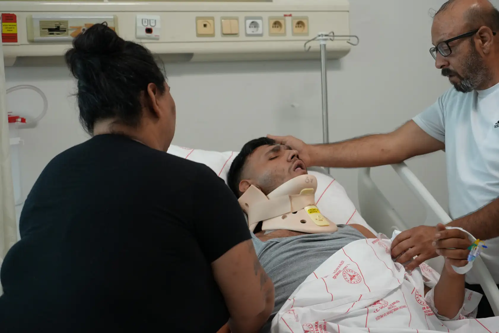 Yüksekten havuza atlayan gencin boynu kırıldı, aile 'ihmal' var dedi