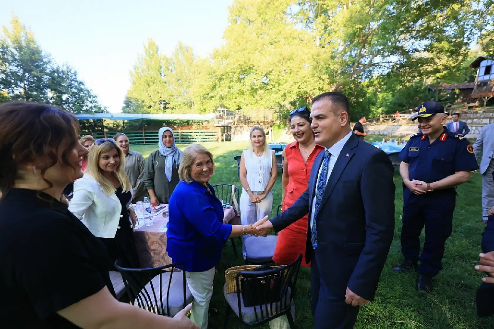 Vali Akbıyık, Yerküpe Mağarası ve Mesire Alanı'nda incelemelerde bulundu