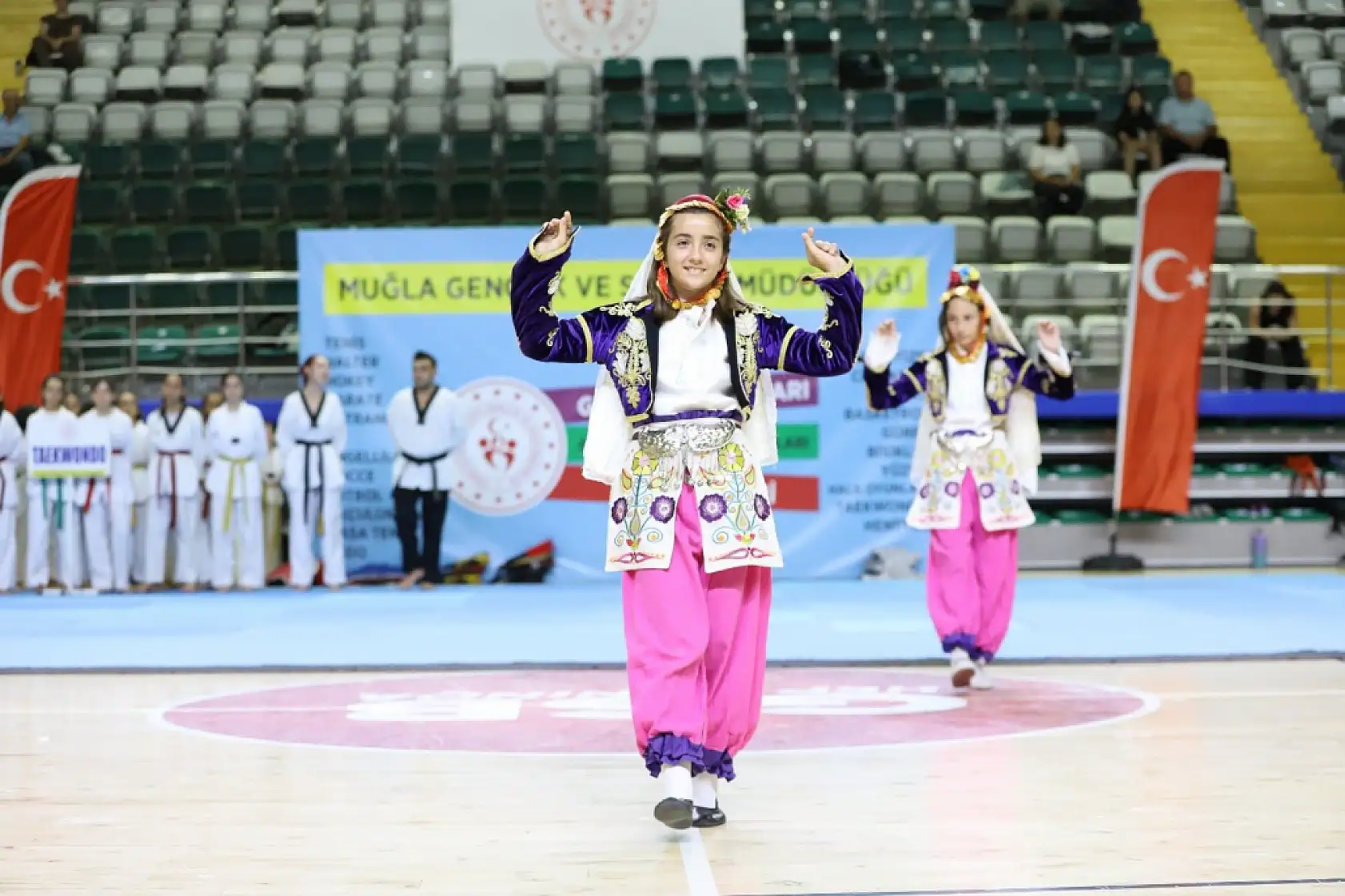 GSB yaz spor okulları açıldı