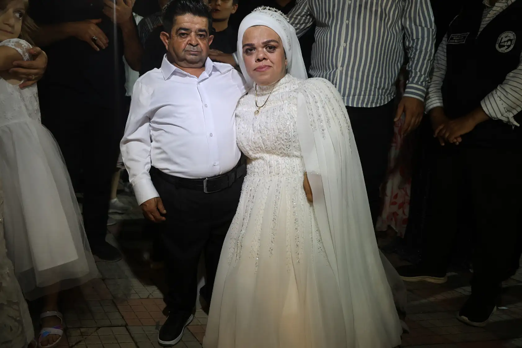 Cüce çift yarım kalan aşklarında 21 yıl sonra mutlu sona ulaştı