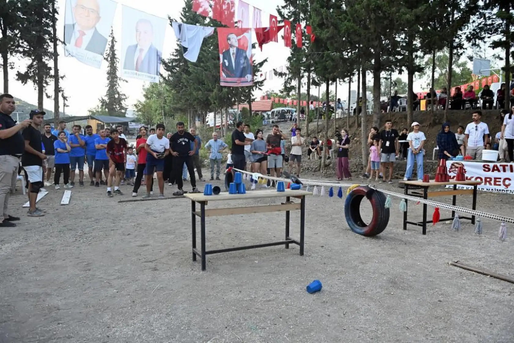 Bu da köy Survivor'u: 5 yıldızlı tatili duyan köylüler kıyasıya yarıştı
