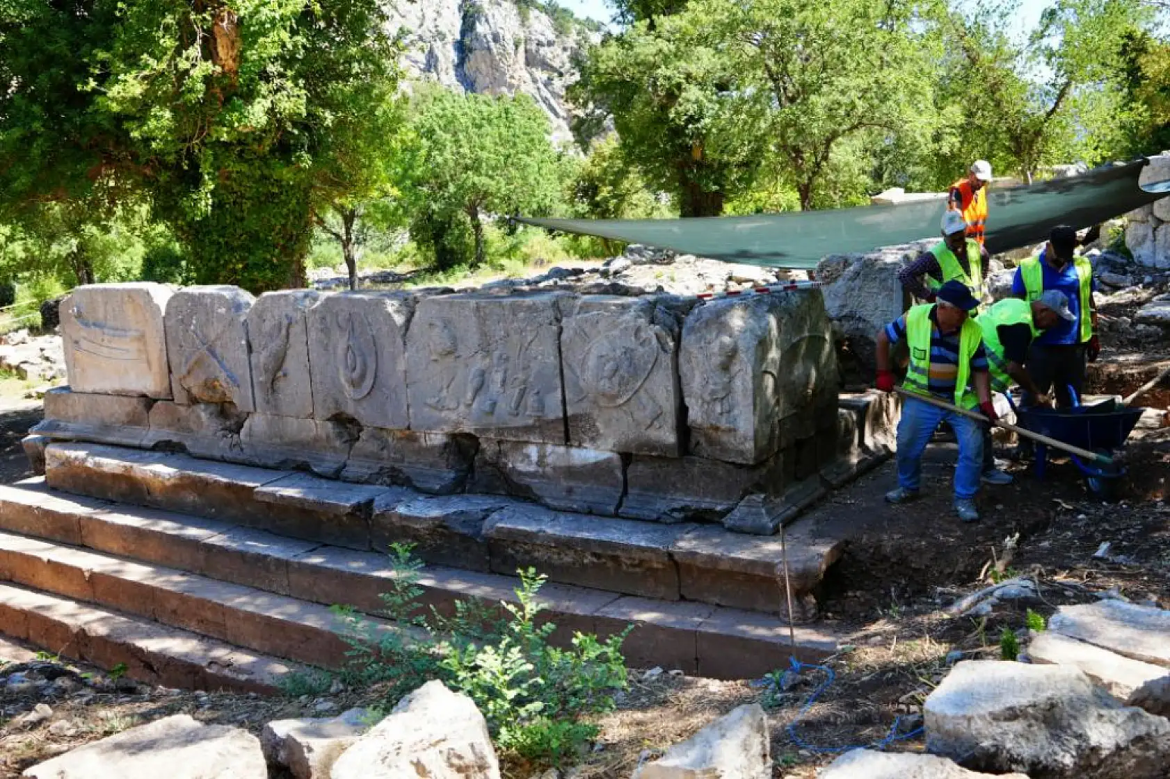 Termessos'ta tarih gün yüzüne çıkıyor: Antik kentte ilk kazı başladı
