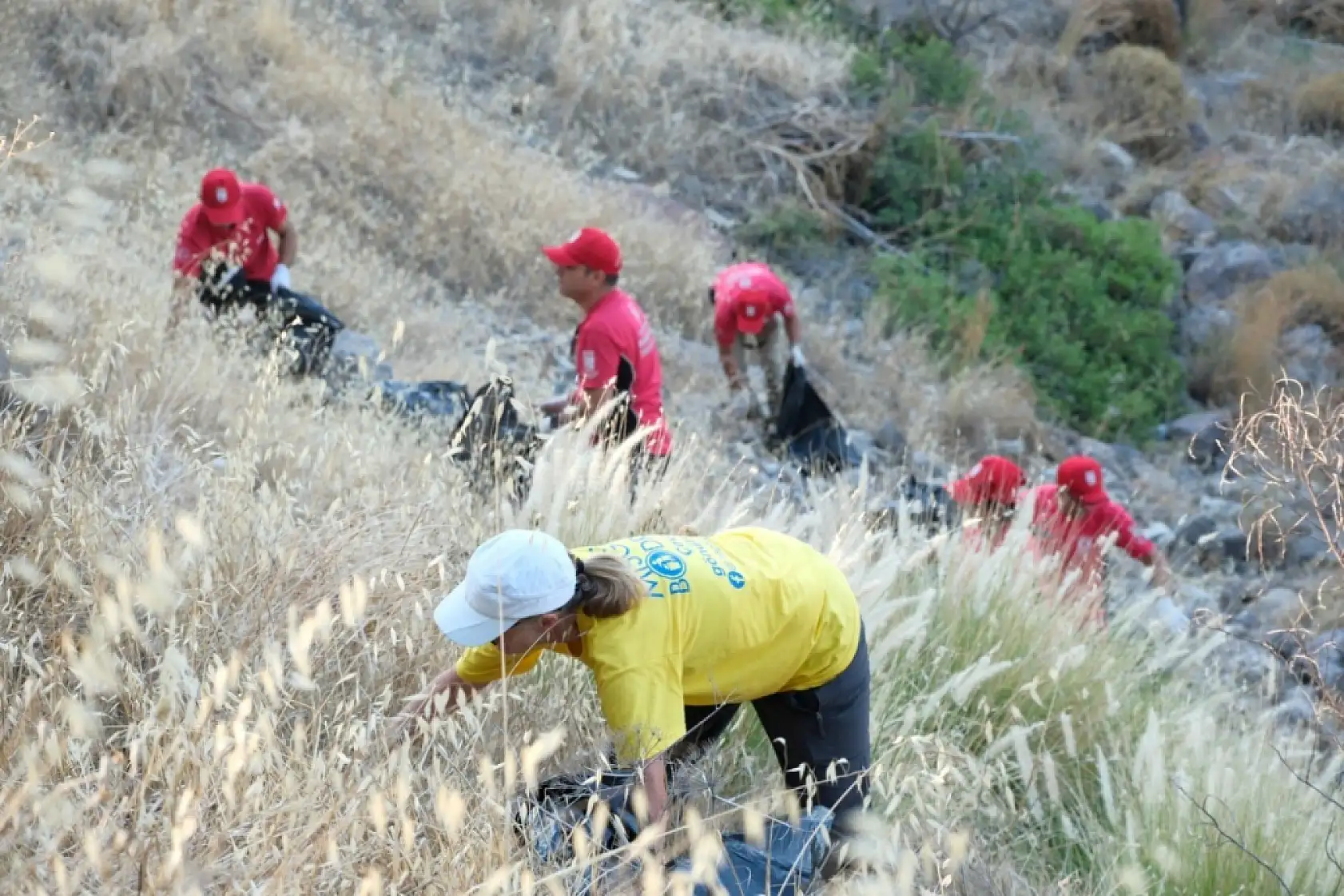 Bodrum'da 1,5 ton atık topladılar