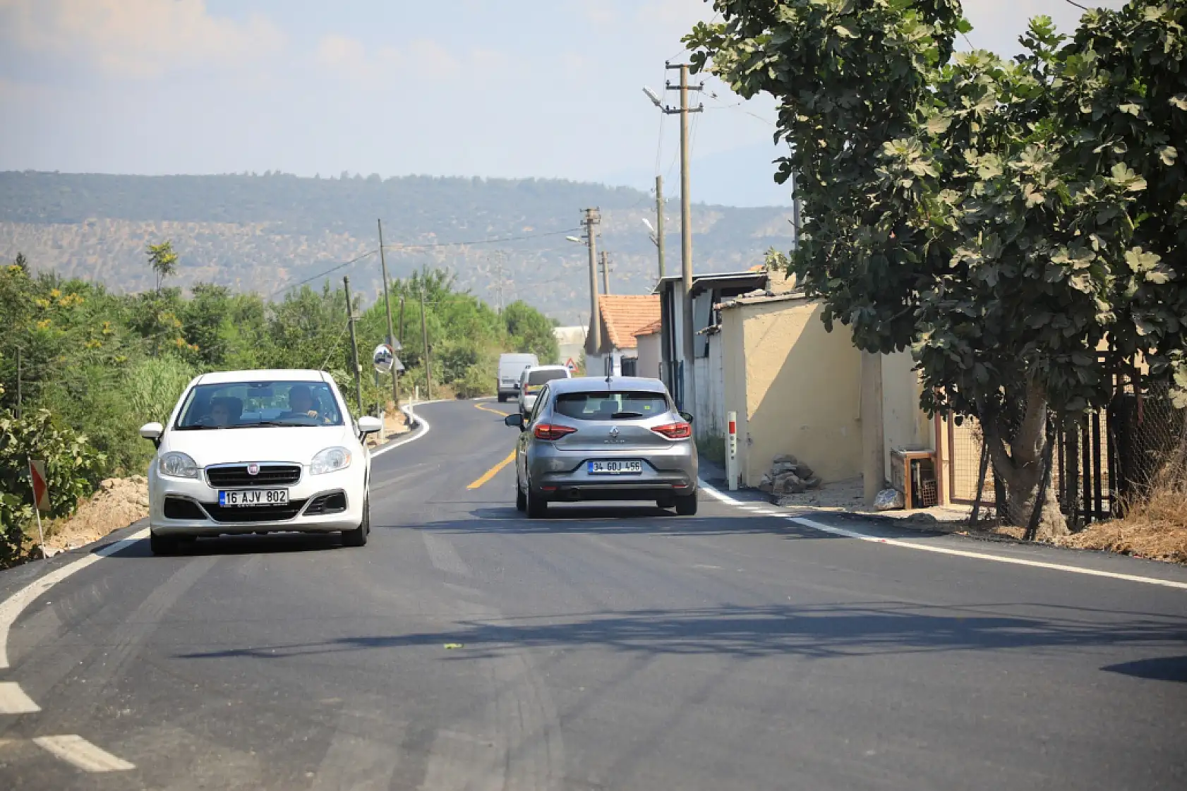 Milas'ta 80 milyonluk yol yatırımı tamamlandı