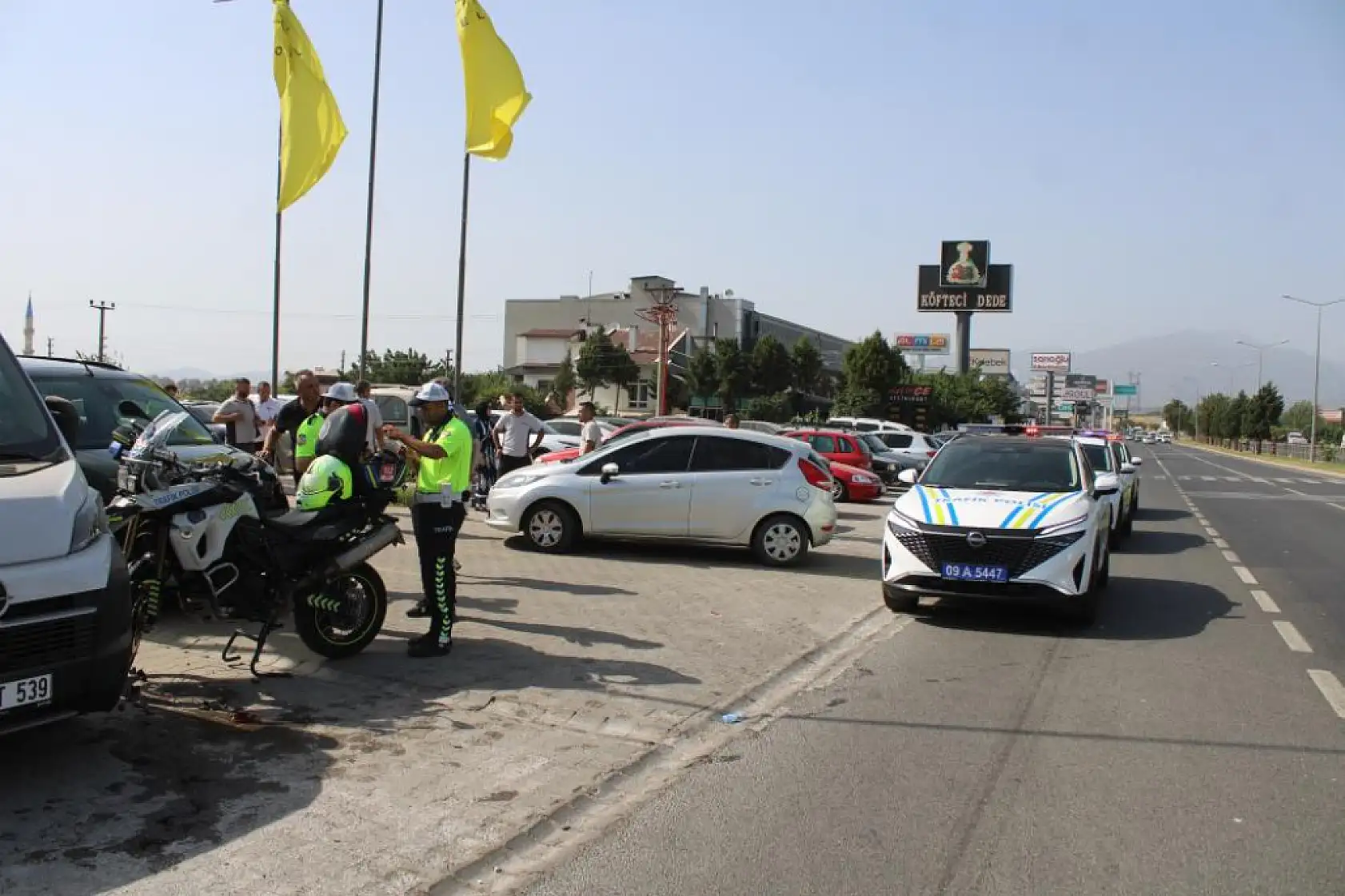 Aydın-Muğla Karayolu'nda Kaza: Polis Memuru Yaralandı
