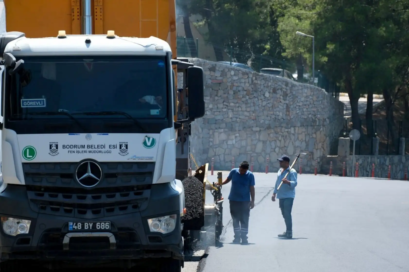 Bodrum'da yol bakım, onarım ve yenileme çalışmaları devam ediyor