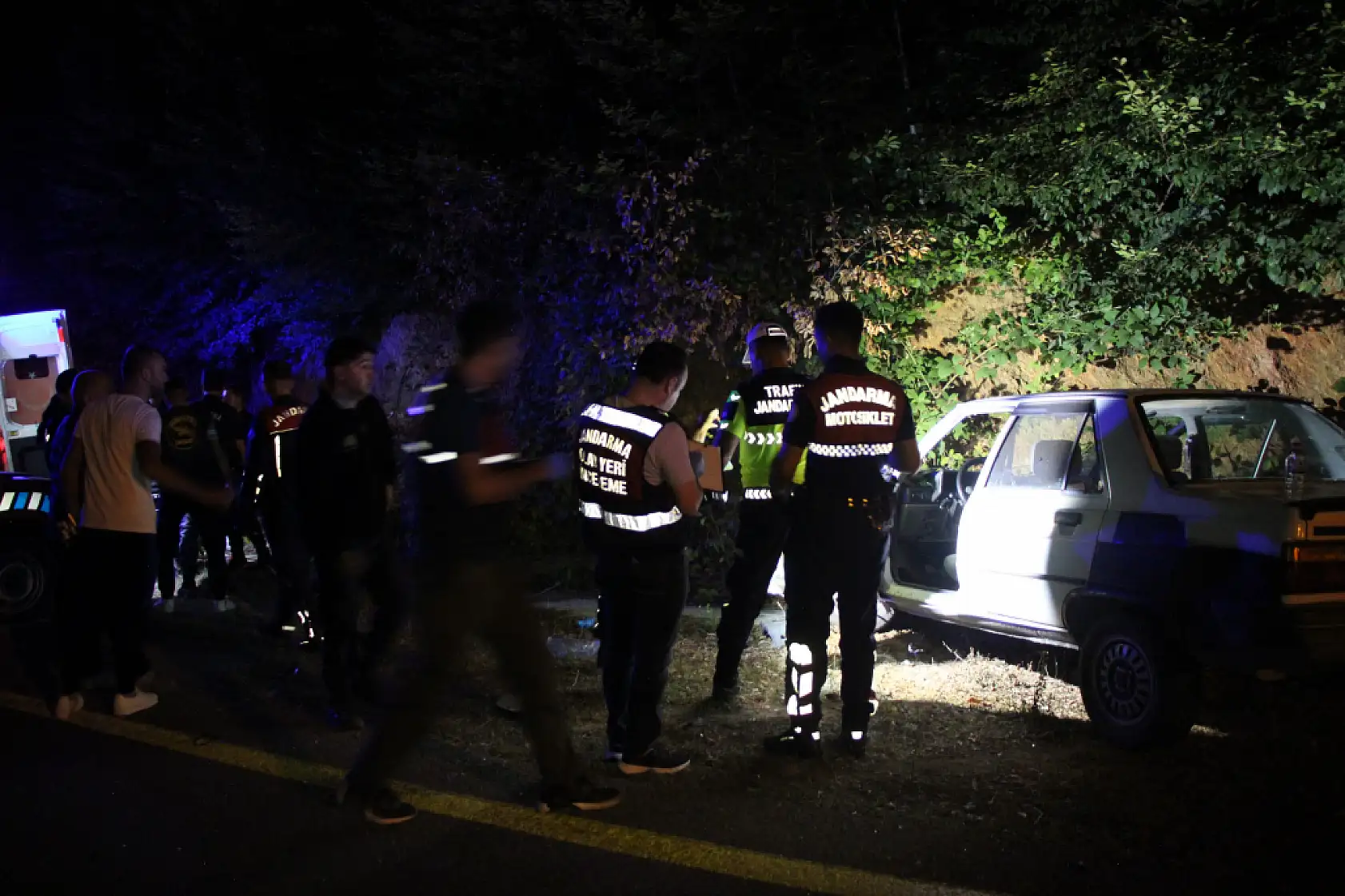 Otomobil ile motosiklet çarpıştı: 1 ölü, 1 yaralı