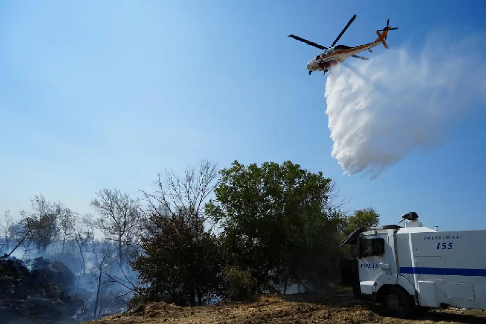 Çanakkale'de tarım arazinde yangın kontrol altına alındı