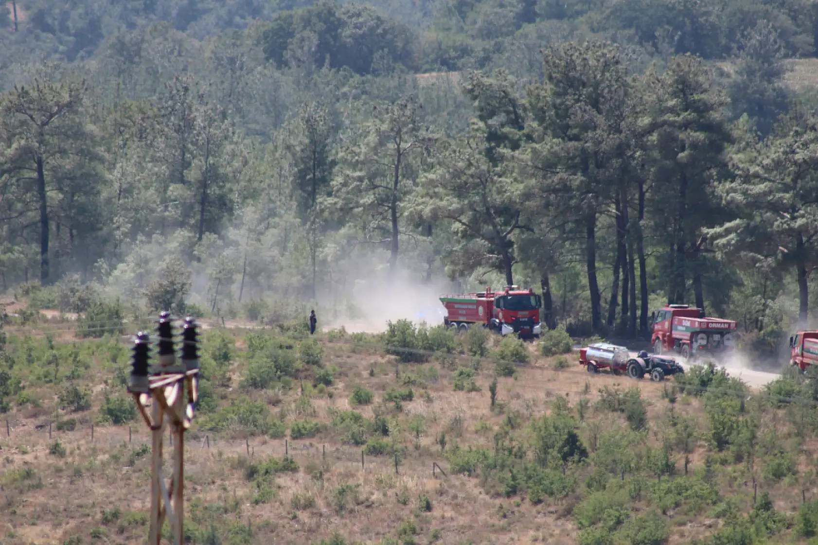 Çanakkale'de alevler yeniden yükseldi, havadan karadan müdahale sürüyor