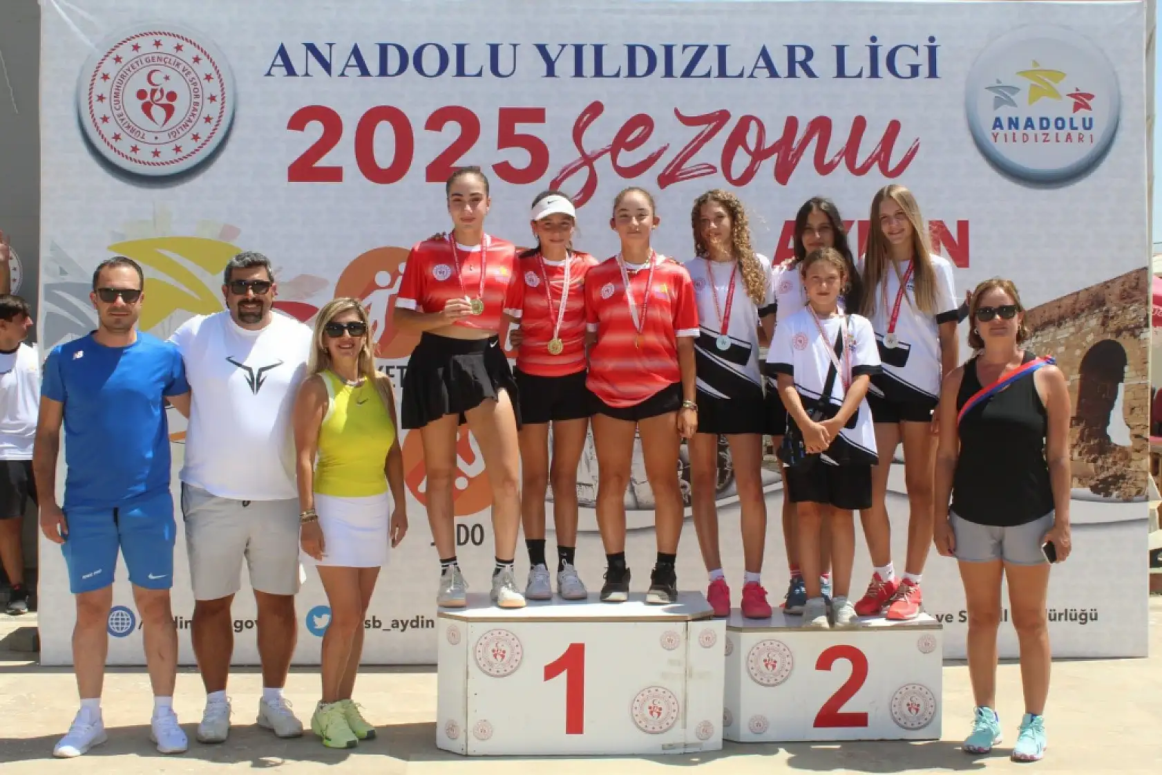 Muğla tenis takımından çifte zafer