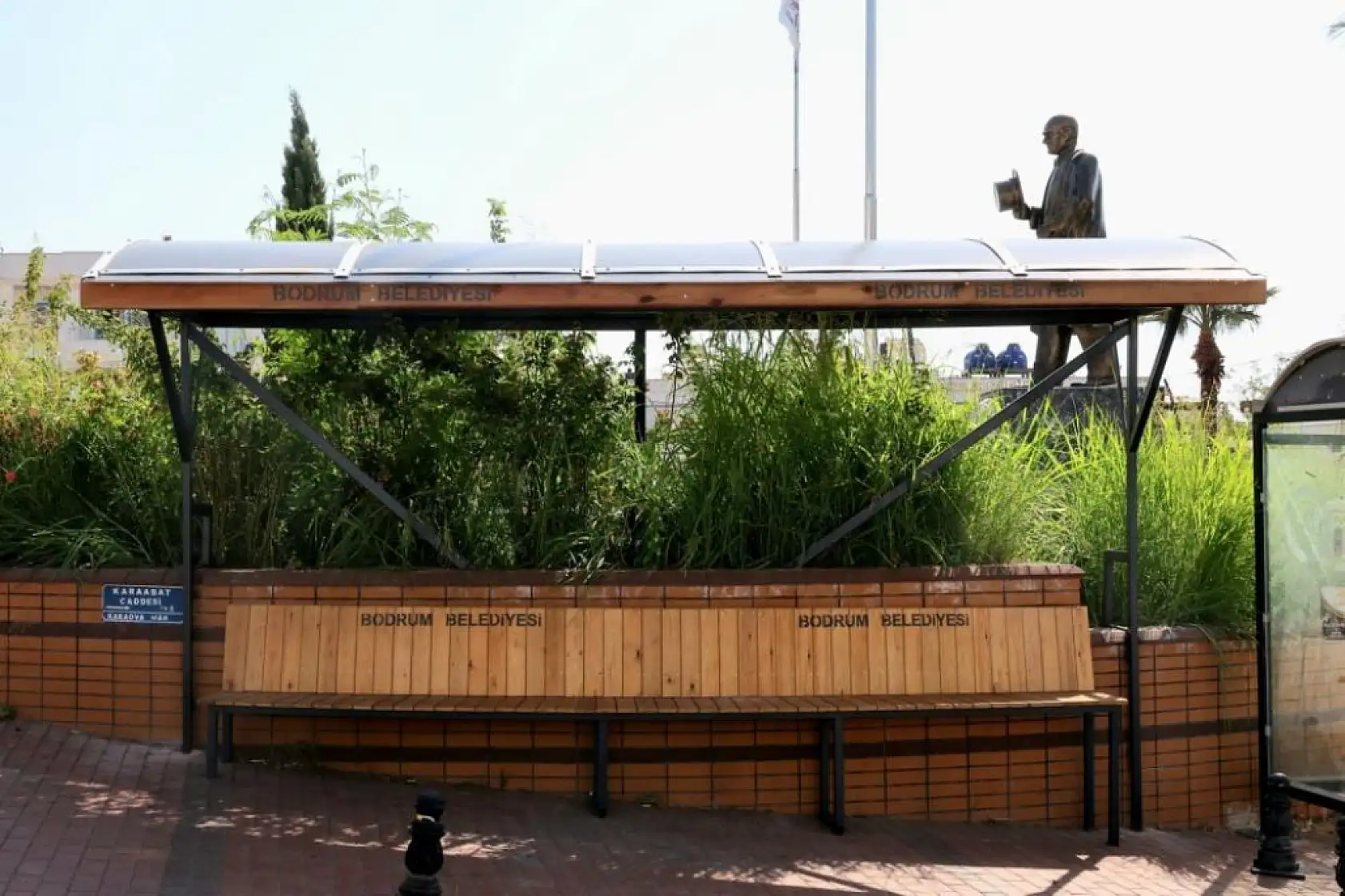Bodrum Belediyesi, Kent Mobilyalarını Yeniliyor
