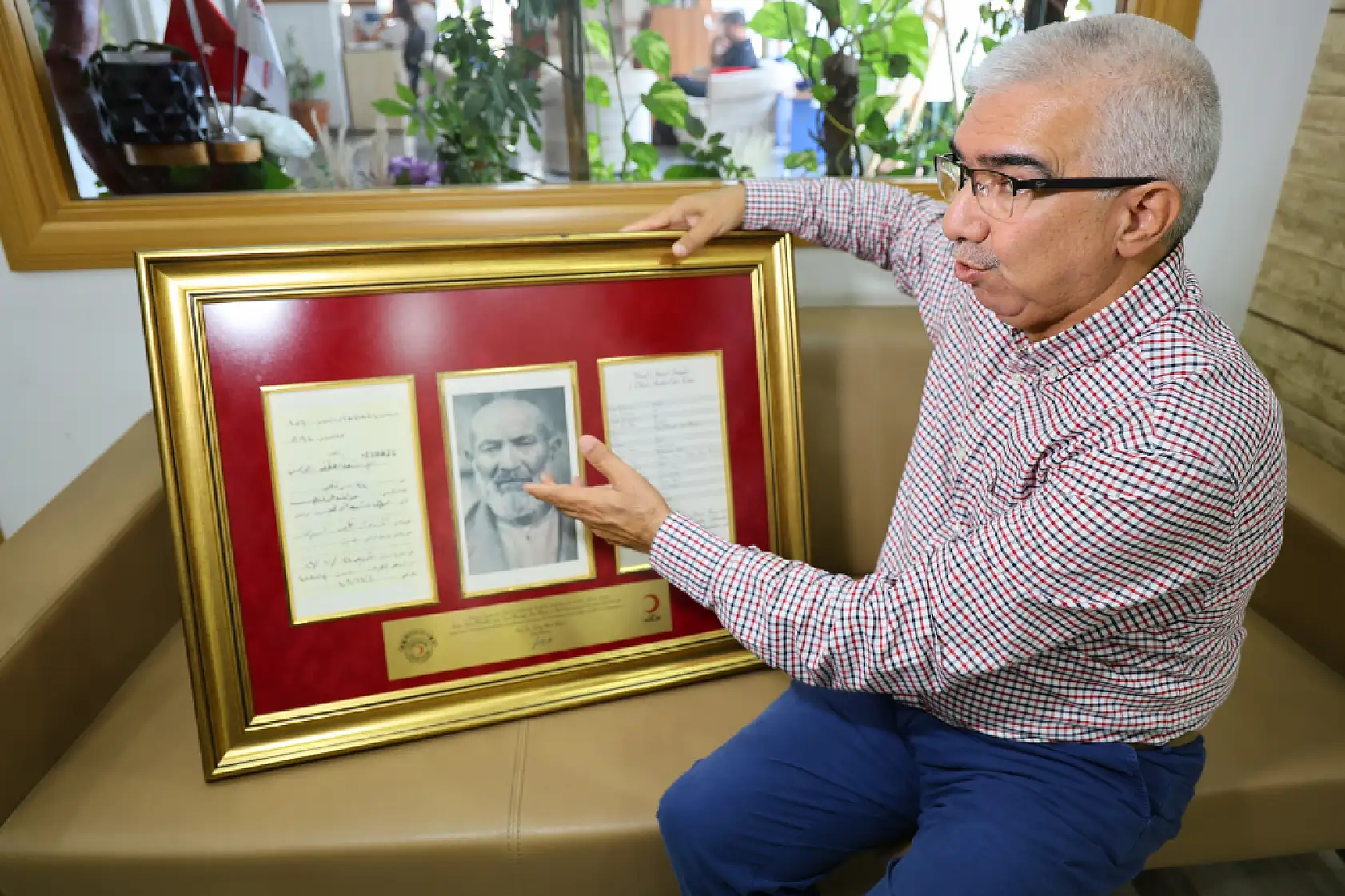 Filistin'de esir düşen dedesinin 107 yıllık mektubuna ulaştı