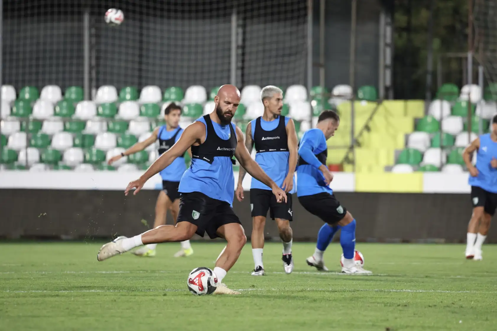 Bodrum FK ligde ilk galibiyetini hedefliyor