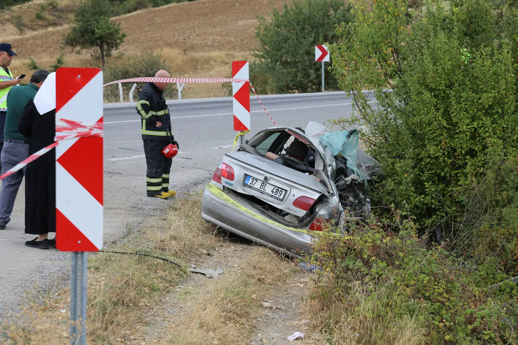 Hafriyat kamyonuyla çarpışan otomobildeki 15 yaşındaki çocuk öldü, babası ağır yaralandı