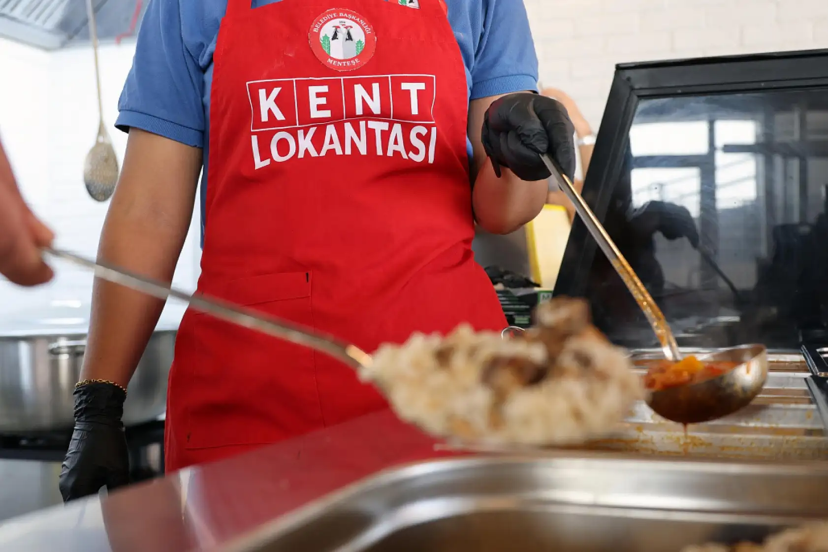 Menteşe Belediyesi Kent Lokantası vatandaşlardan büyük ilgi görüyor
