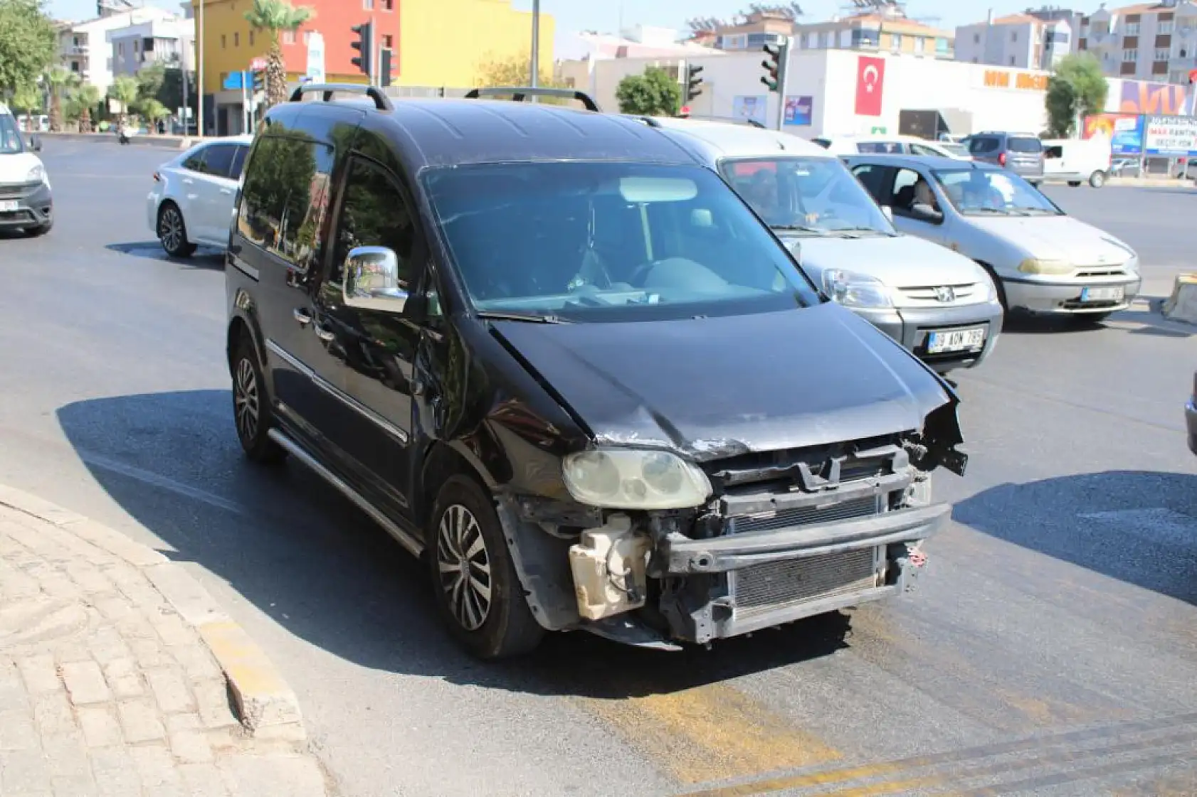 Aydın-Muğla Karayolu'nda Trafik Kazası: 1 Kişi Hastaneye Kaldırıldı