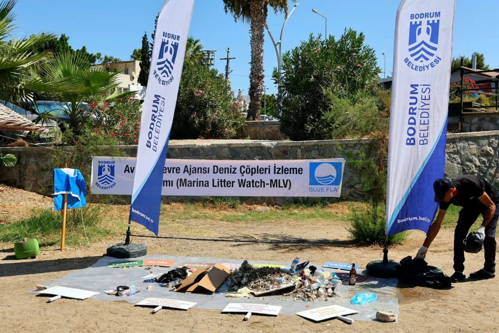 Deniz Çöpleri İzleme Programı Turgutreis'te devam etti