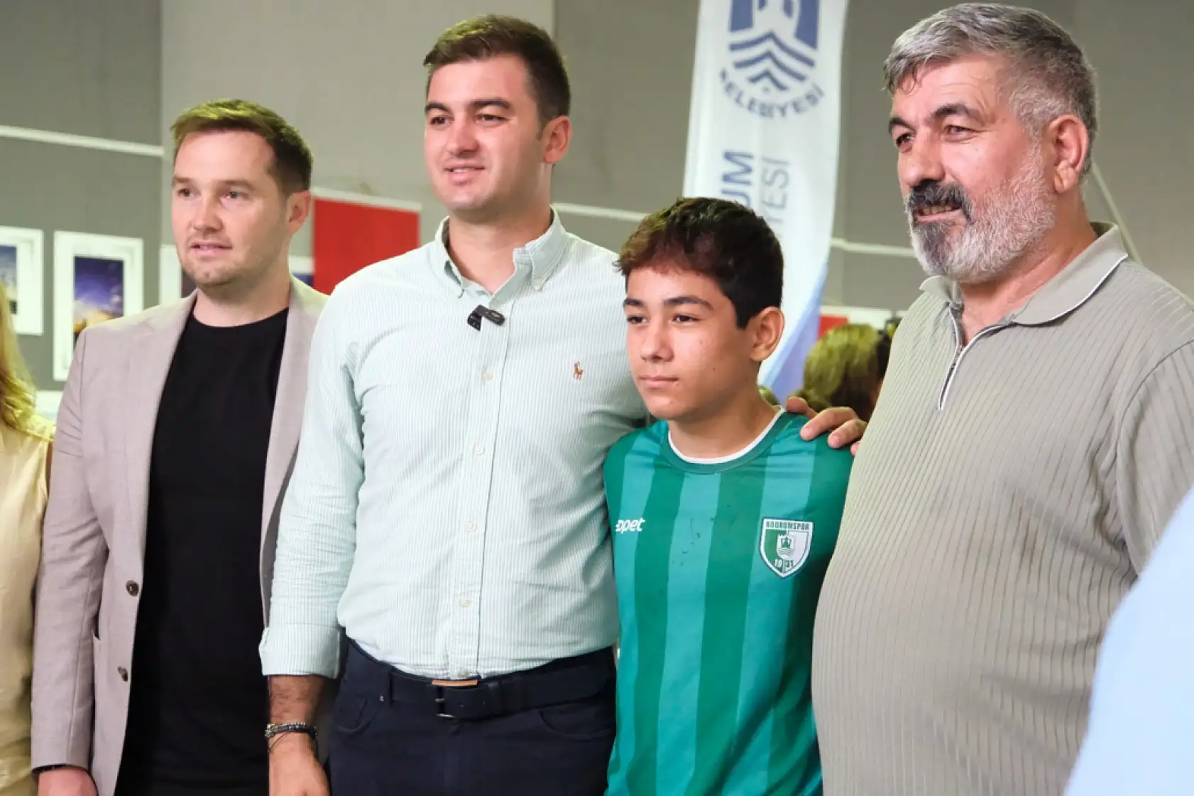 Bodrum Belediyesi'nden öğrencilere destek