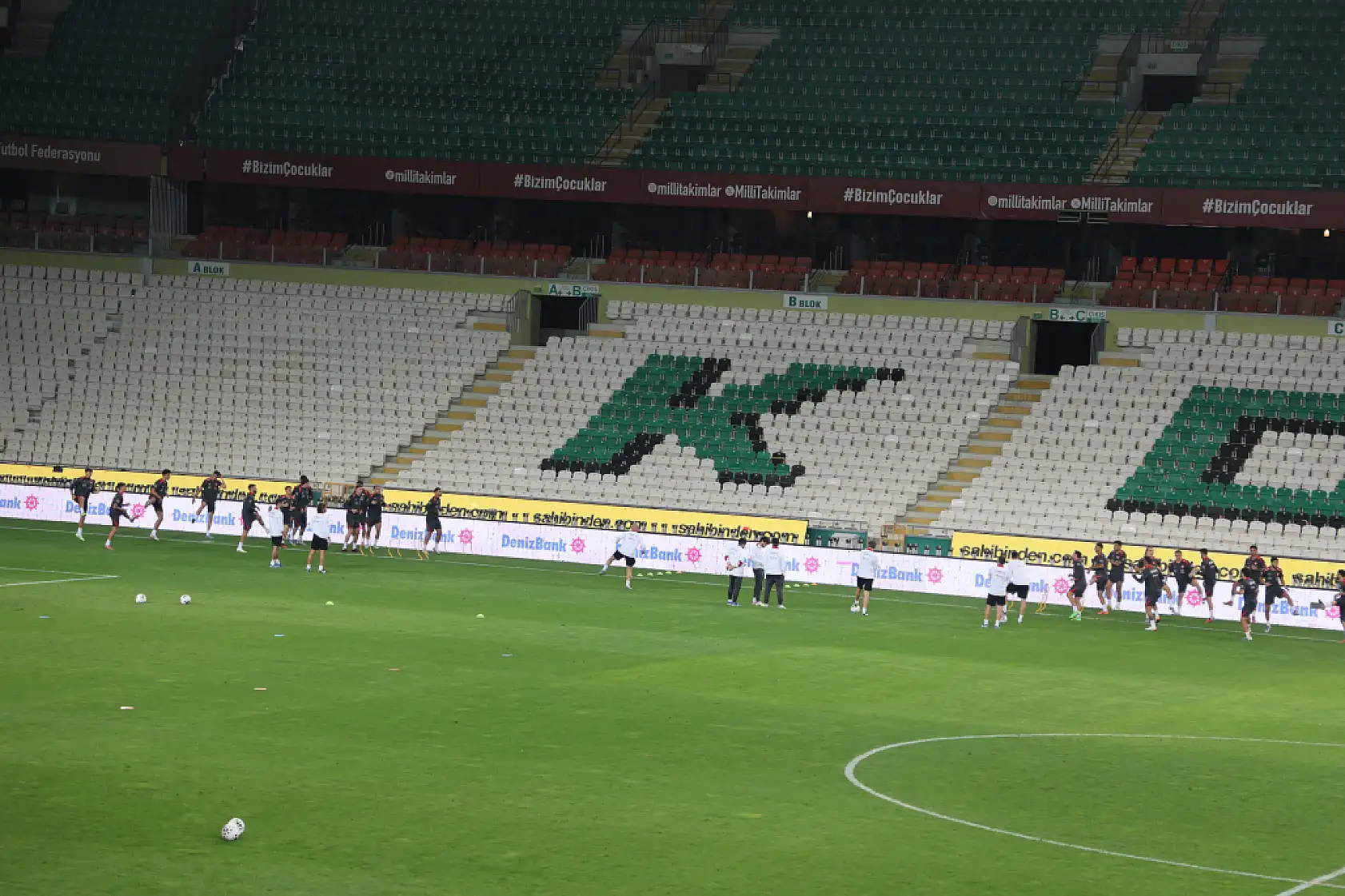 A Milli Futbol Takımı, İspanya maçının hazırlıklarını tamamladı