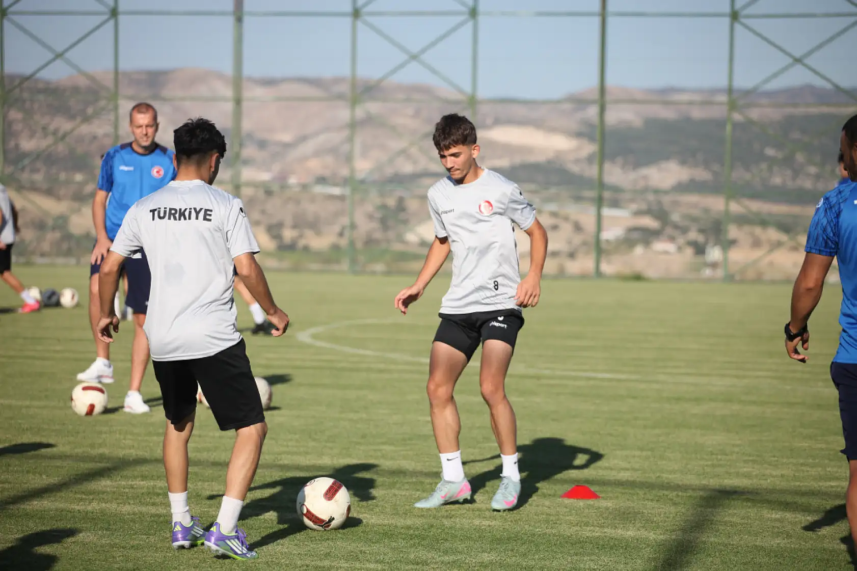 İşaret diliyle olimpiyatlara hazırlanıyorlar