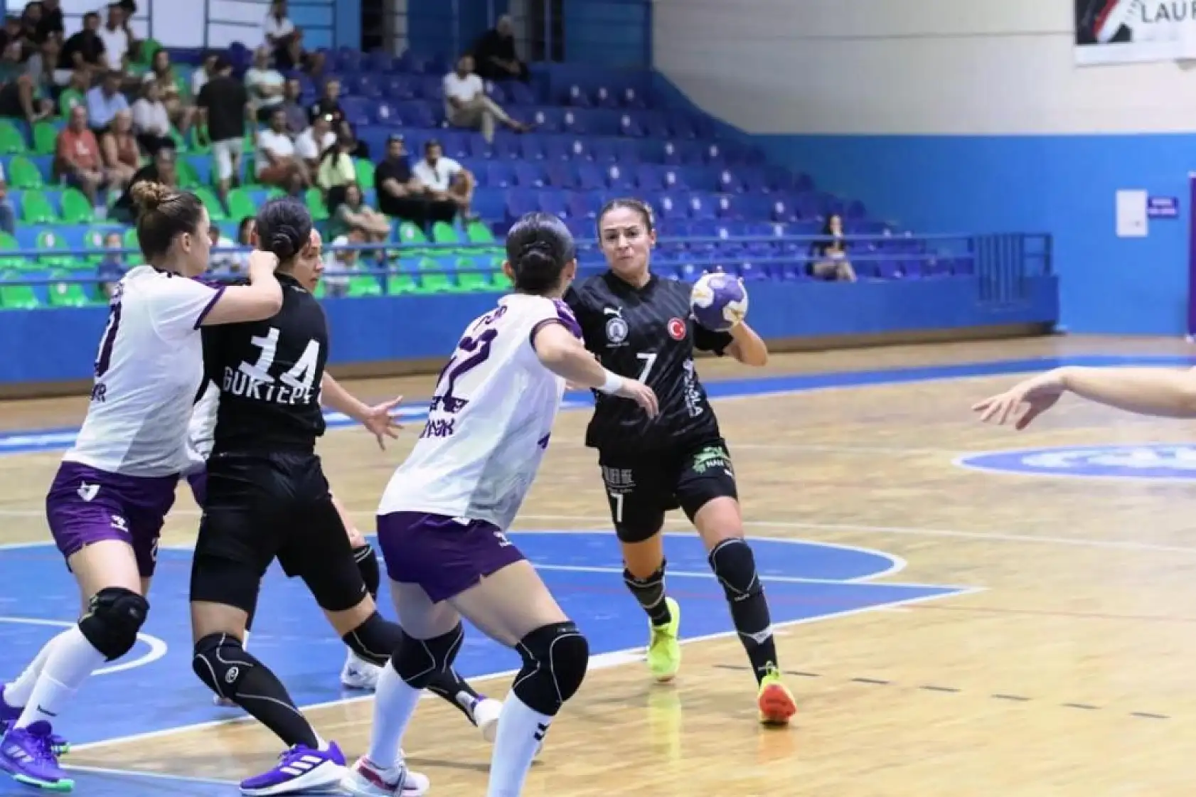 Yalıkavakspor ligdeki ikinci maçından da galip ayrıldı